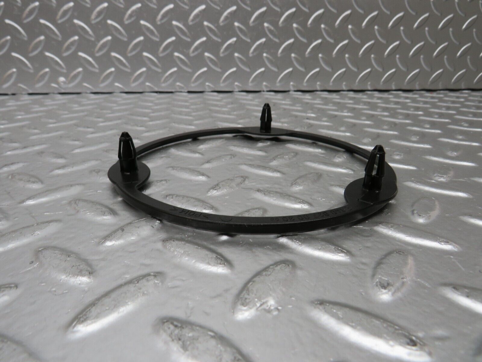 24966 Mercedes-Benz W140 S320 Speaker Mounting Ring 1408270030