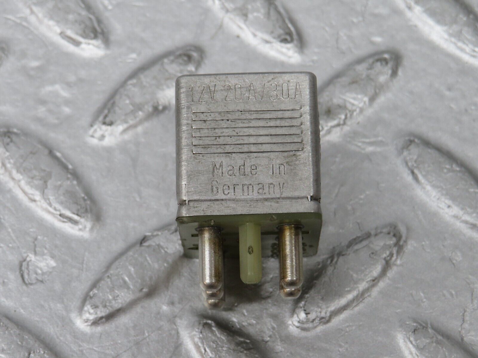 36090 Mercedes-Benz W126 420SE Multi Purpose Relay 0015420219