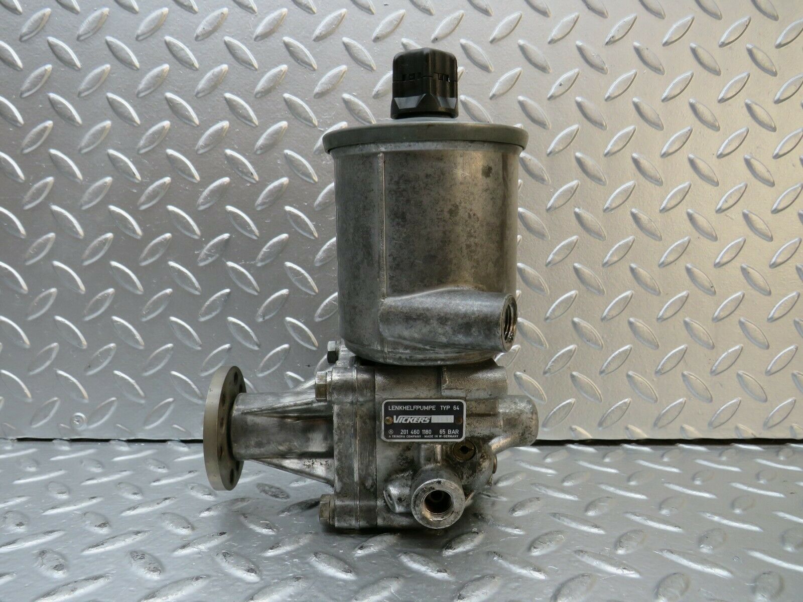 23096 Mercedes-Benz C123 230CE Coupe Power Steering Pump 2014601180