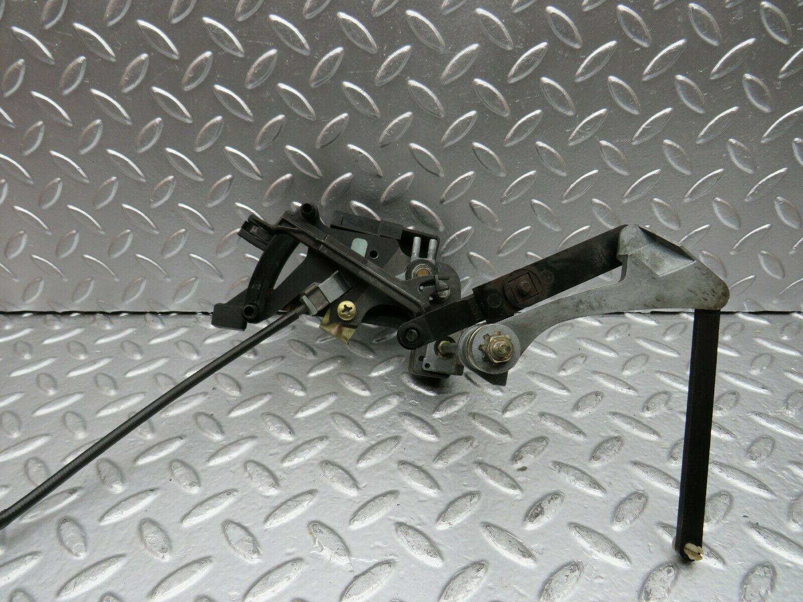 22711 Mercedes-Benz C107 450SLC Coupe Heater Control