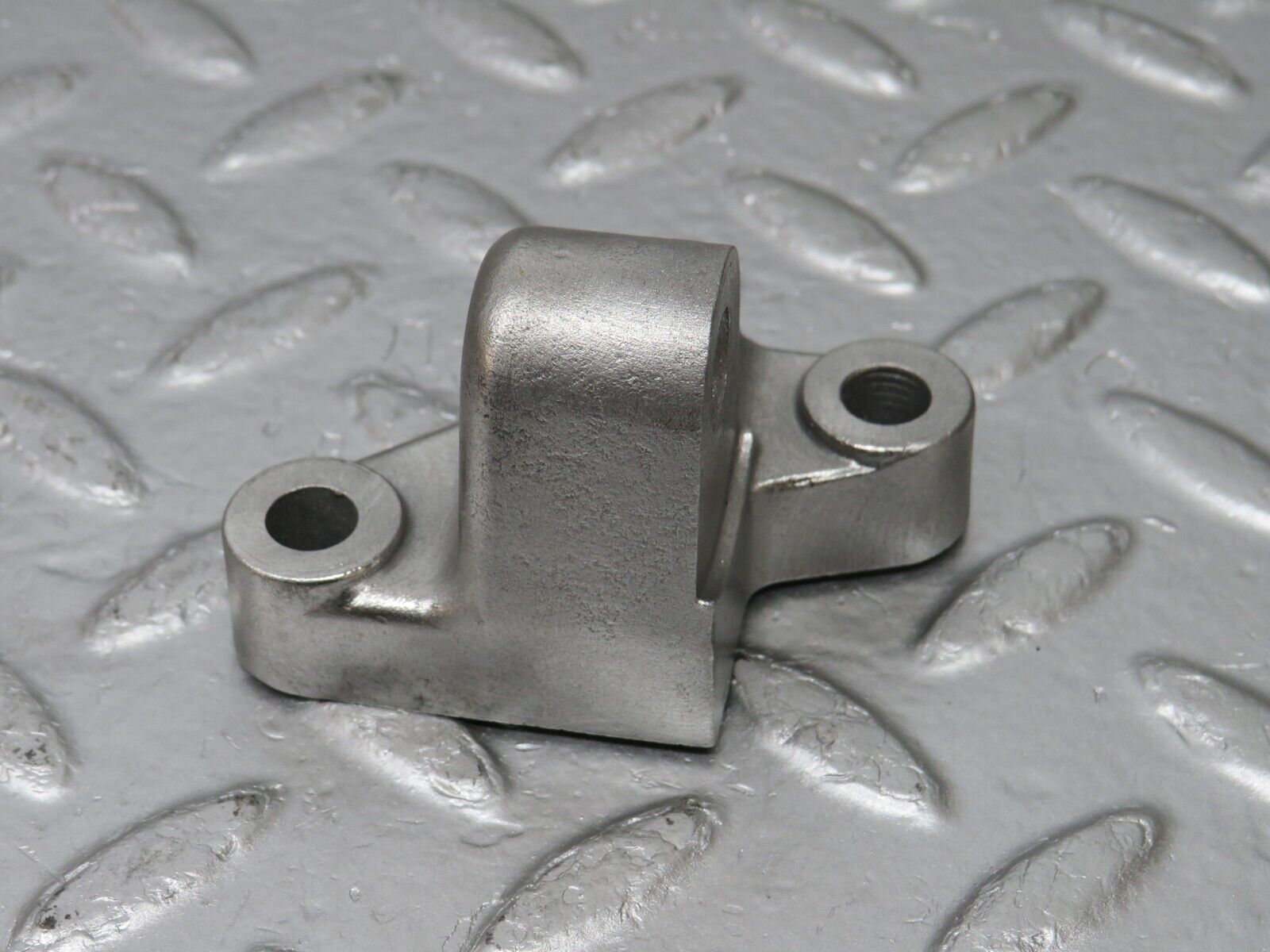 33740 Mercedes-Benz W201 190E 2.0L Alternator Generator Support Bracket 1021550735