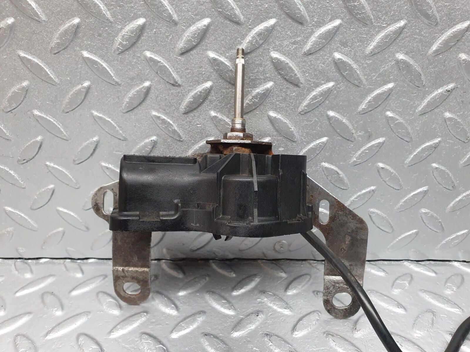 40950 Mercedes-Benz W126 300SE Right Headlight Wiper Motor 1268205242