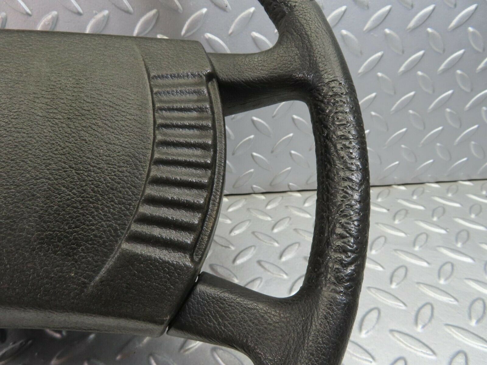 8170 Mercedes-Benz W126 Steering Wheel 1164640017