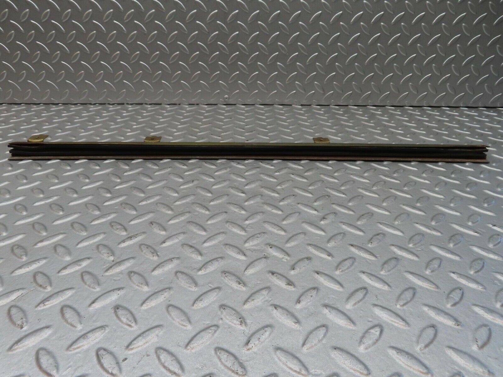 1110 Mercedes-Benz C123 230CE Coupe Front Right Door Window Bottom Rail