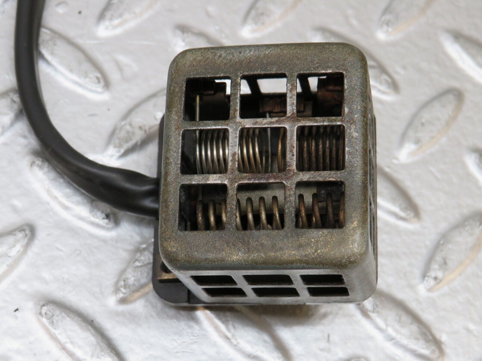 26292 Mercedes-Benz W116 450SE Heater Blower Fan Motor Bosch 0130107012