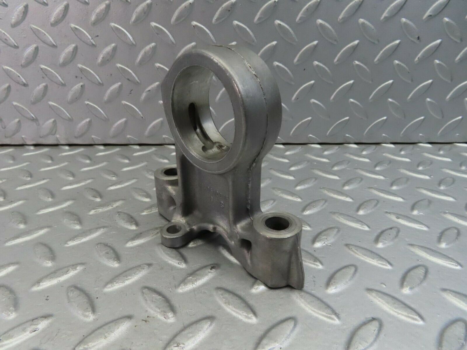 9126 Mercedes-Benz W108 Camshaft Tower Bearing 1140510016