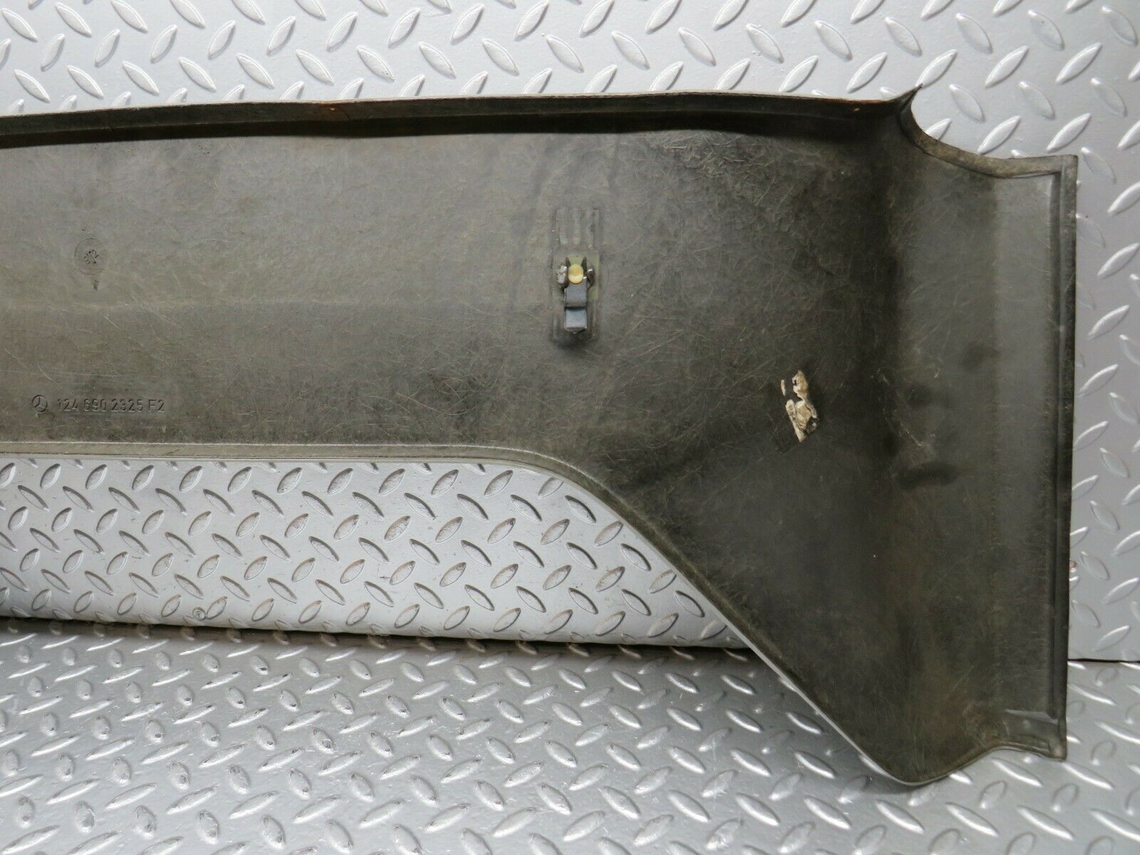 24269 Mercedes-Benz S124 220TE Headlining Roof Panel Rear Grey 1246902325