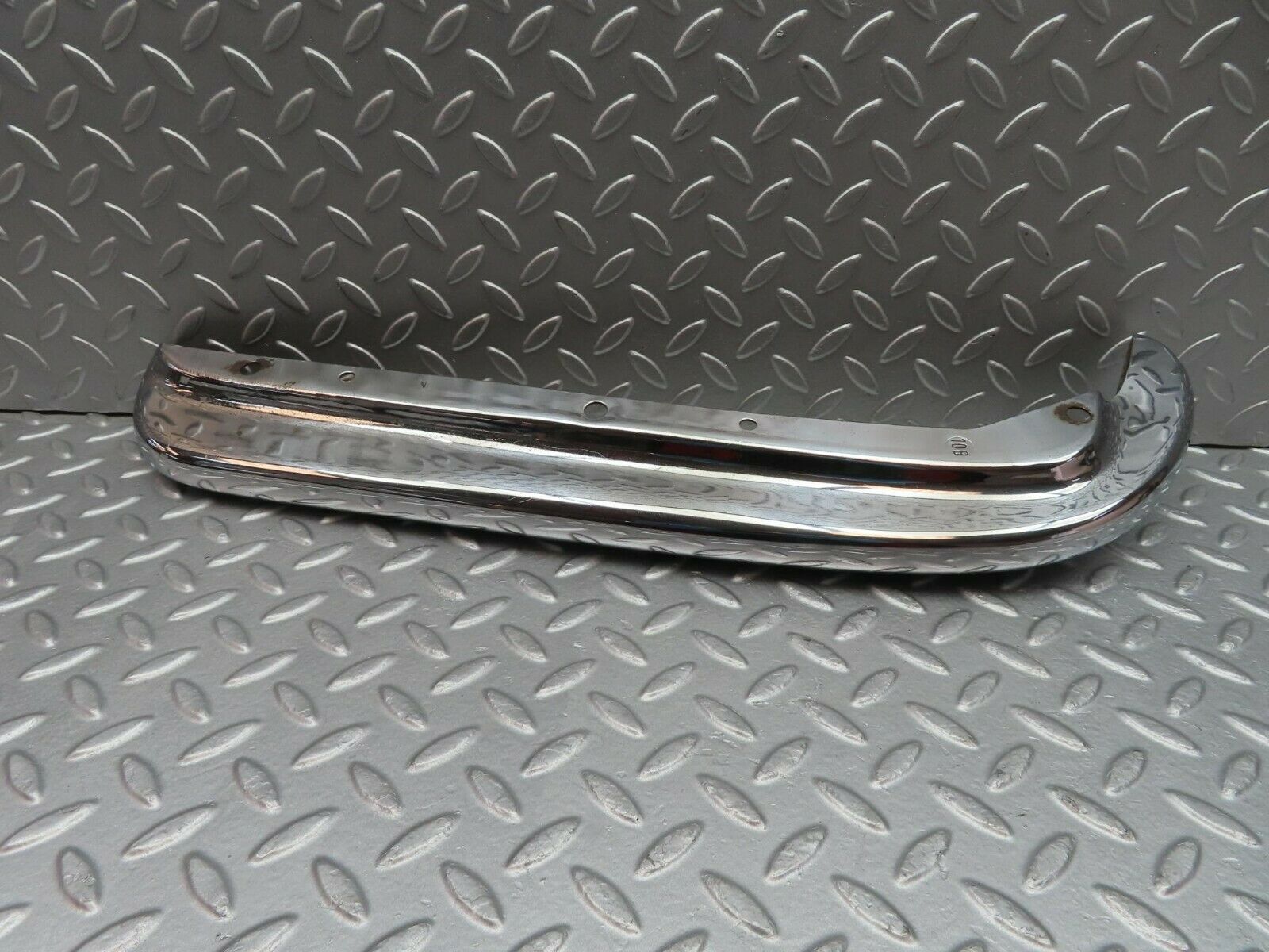 10627 Mercedes-Benz W108 Rear Left Upper Bumper Corner