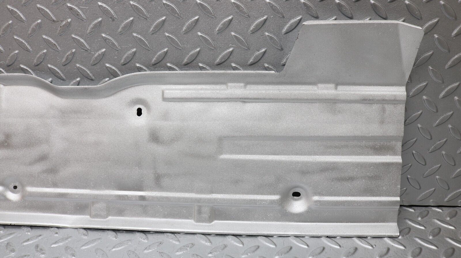 37234 Mercedes-Benz C126 420SEC Coupe Exhaust Heat Shield