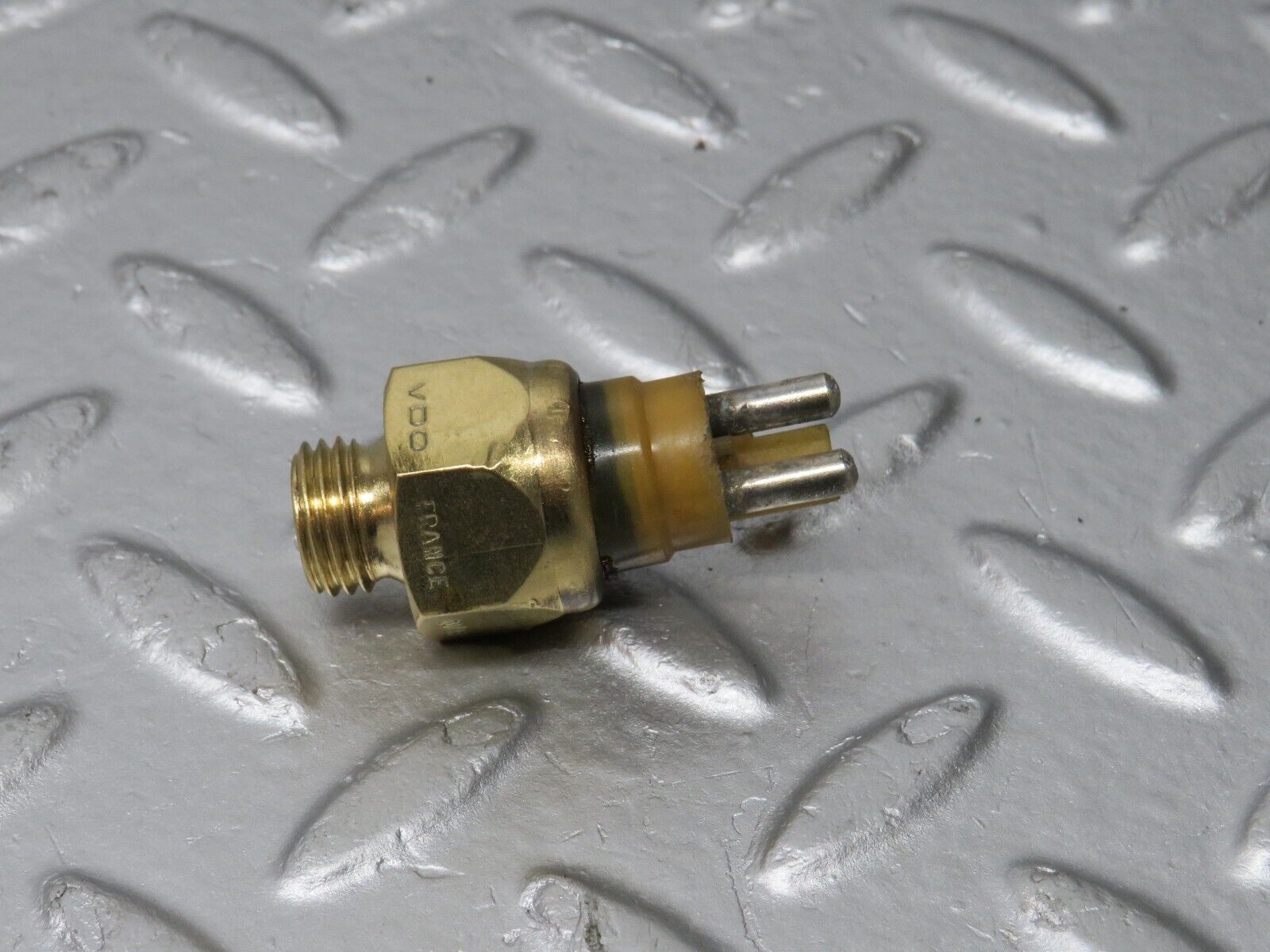 39716 Mercedes-Benz R129 320SL Coupe Coolant Sensor