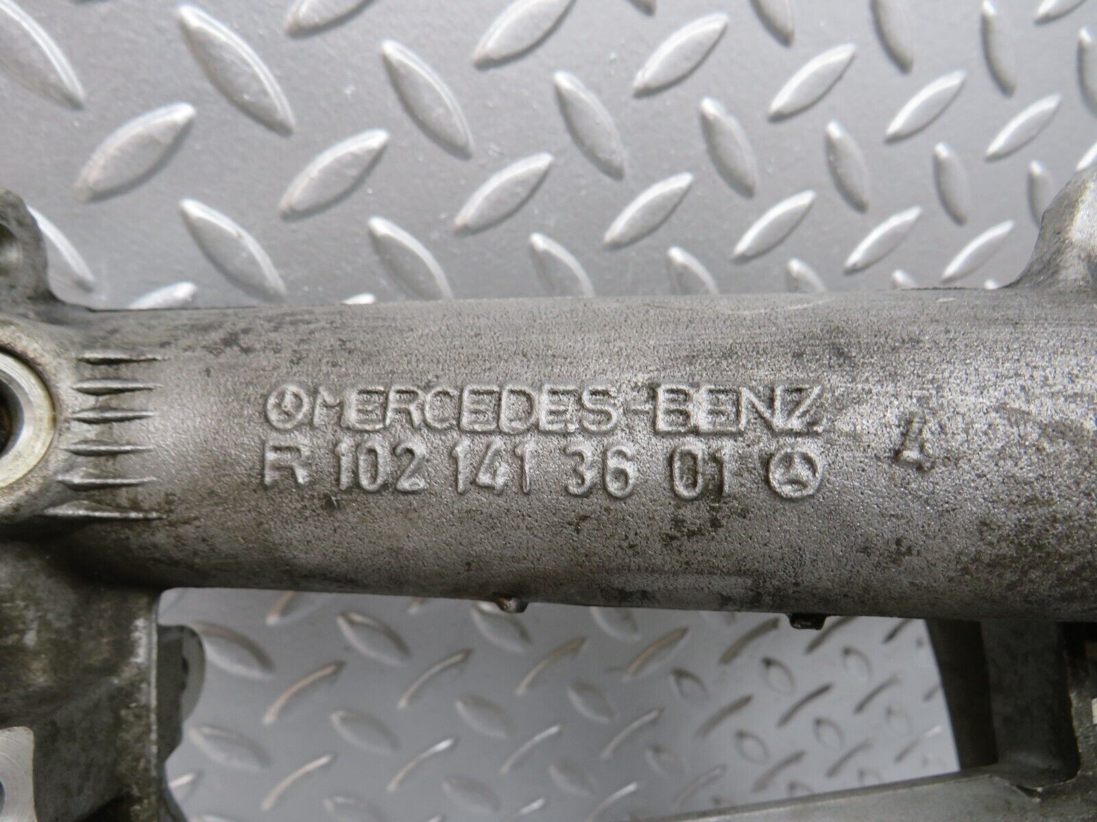 29502 Mercedes-Benz W124 230E Intake Manifold 1021413601