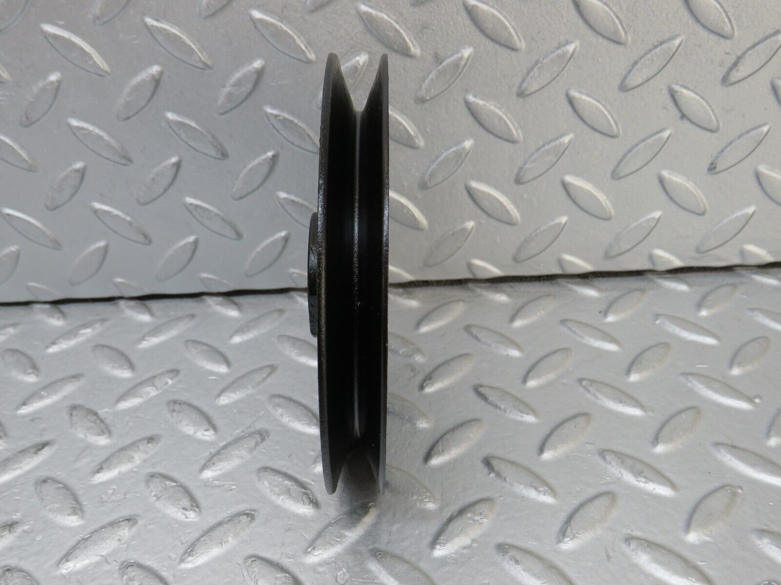 35933 Mercedes-Benz 240D OM616.912 Power Steering Pump Pulley 6172360110