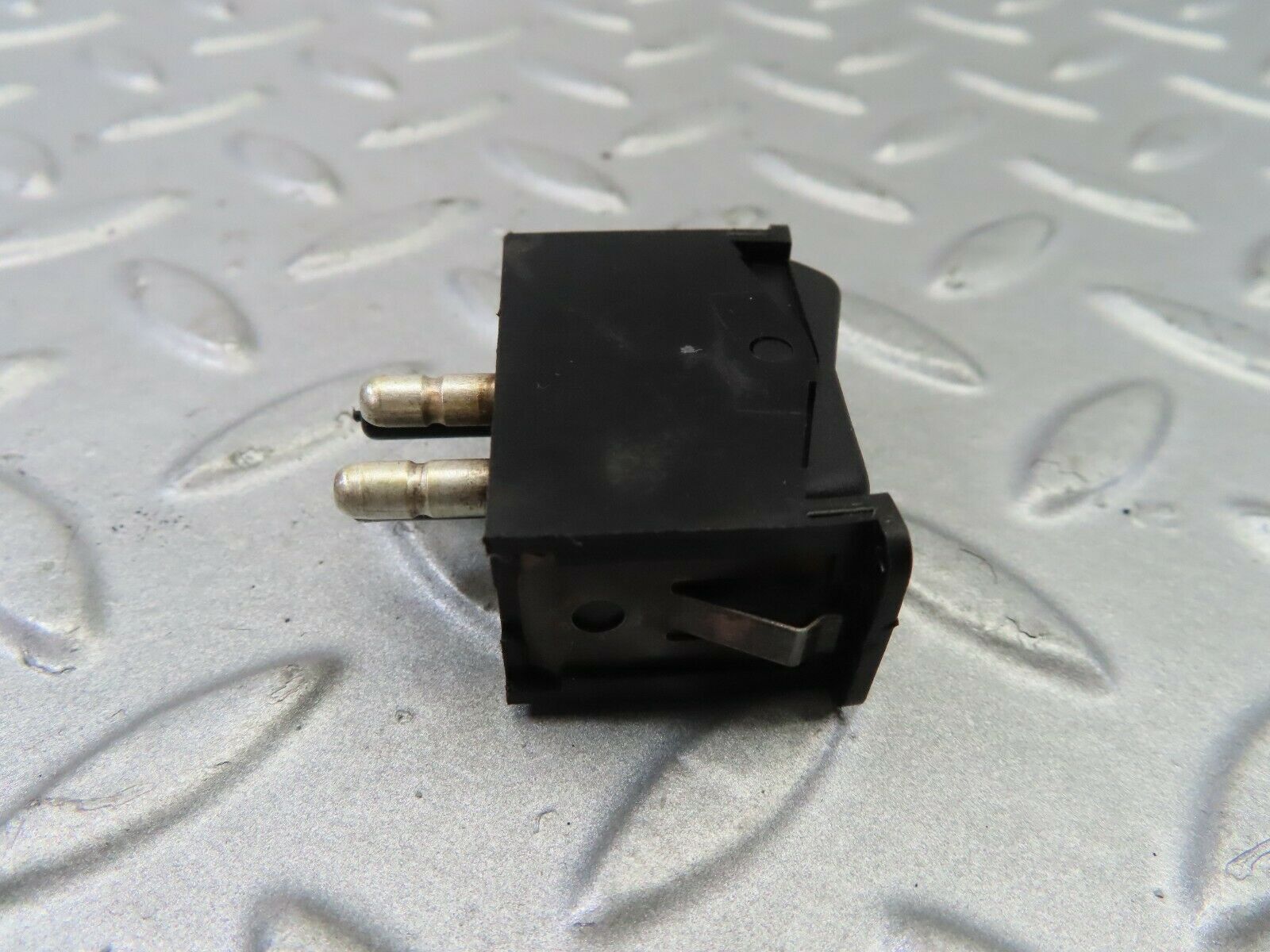 7472 Mercedes-Benz W116 450SE Switch