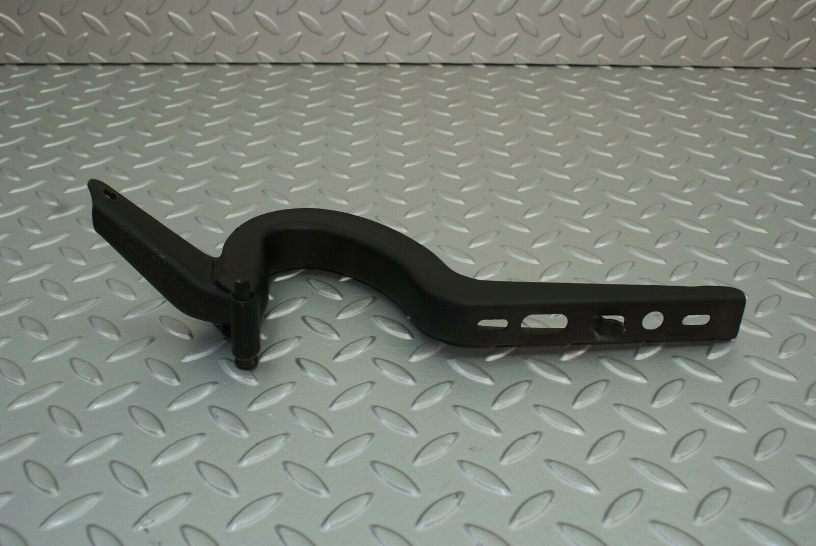 2797 Mercedes-Benz C123 280CE Coupe Trunk Lid Hinge Right Side 1237500287