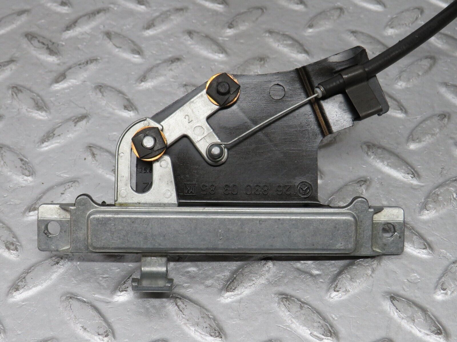 36201 Mercedes-Benz W126 420SE Rear Heater Regulator 1268300385 1268301631