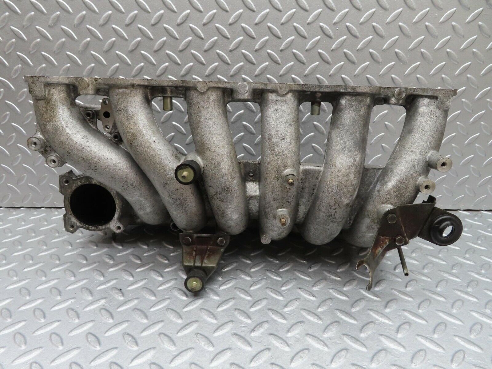 16074 Mercedes-Benz W123 280E Intake Manifold 1101413701
