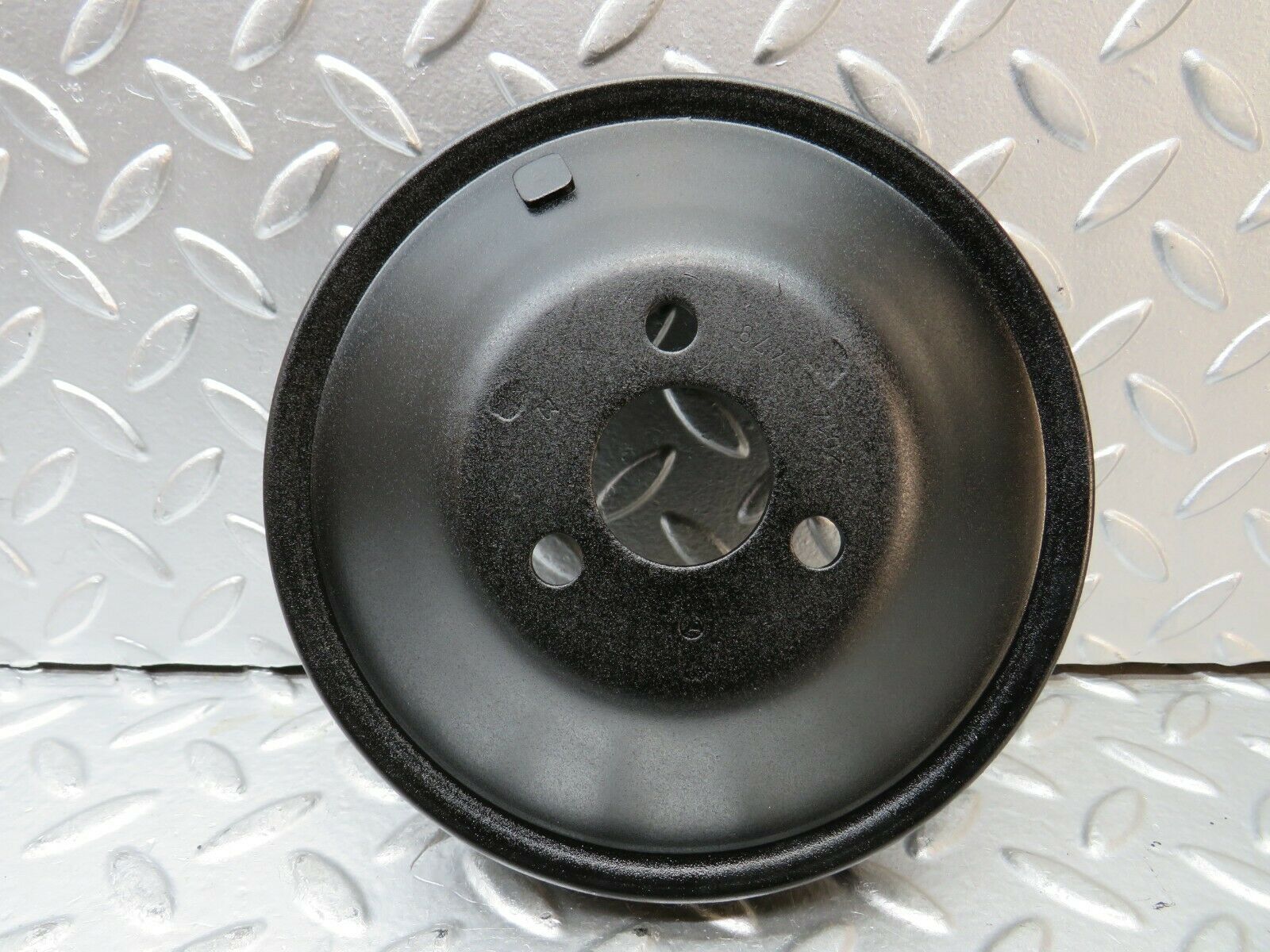 23100 Mercedes-Benz C123 230CE Coupe Power Steering Pump Pulley 2014600479