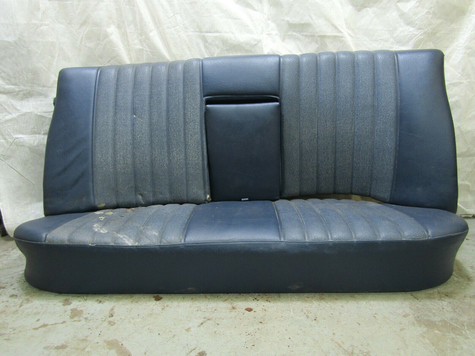 3256 Mercedes-Benz W108 Rear Seat Blue Faux Leather 1089240116