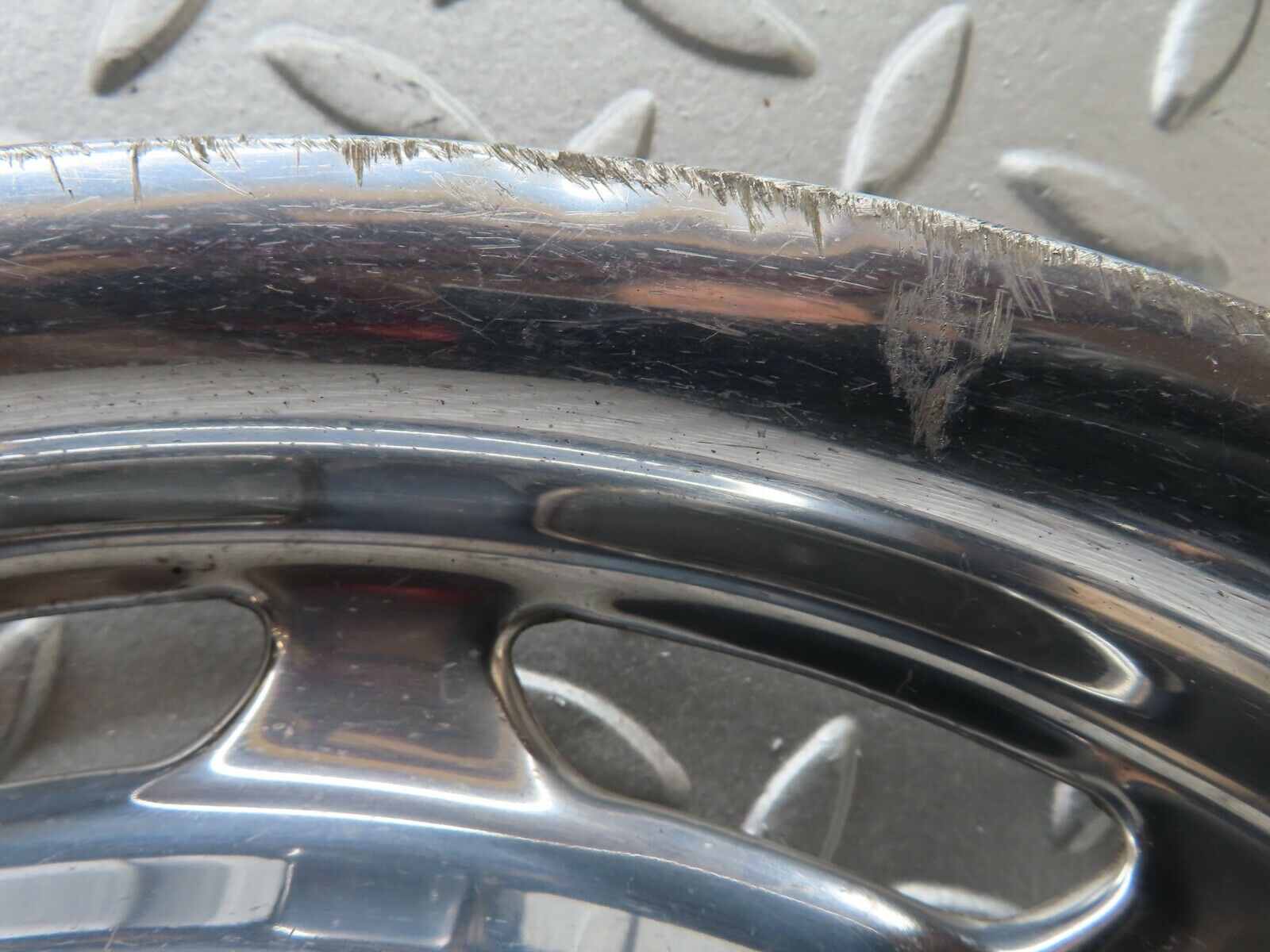 20477 Mercedes-Benz W114 280CE Coupe Vintage Wheel Trim Hub Cup 14"