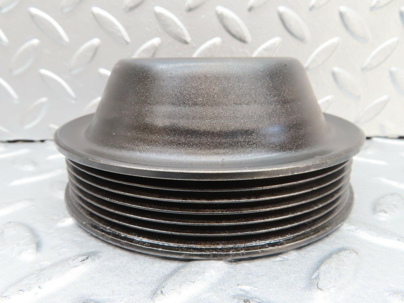 16432 Mercedes-Benz W124 260E Water Pump Pulley 1264600379