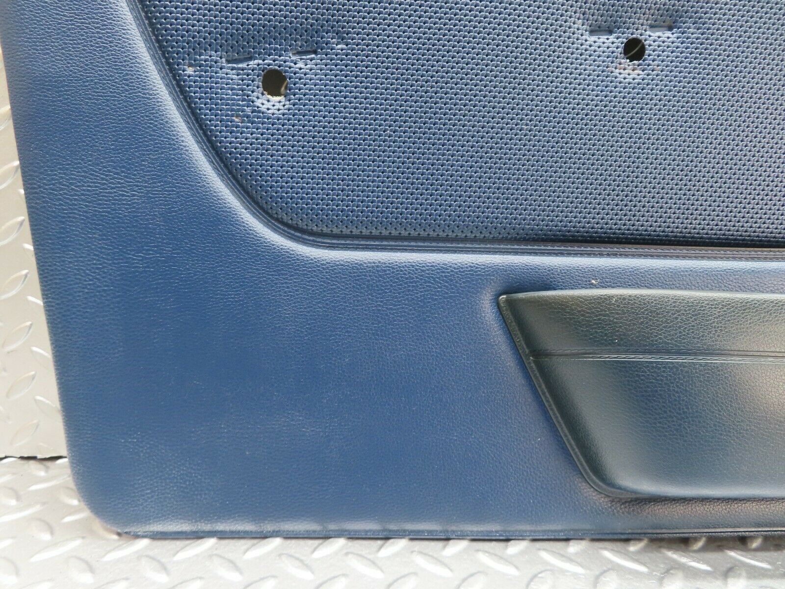 18022 Mercedes-Benz W123 200 Front Left Door Card Blue