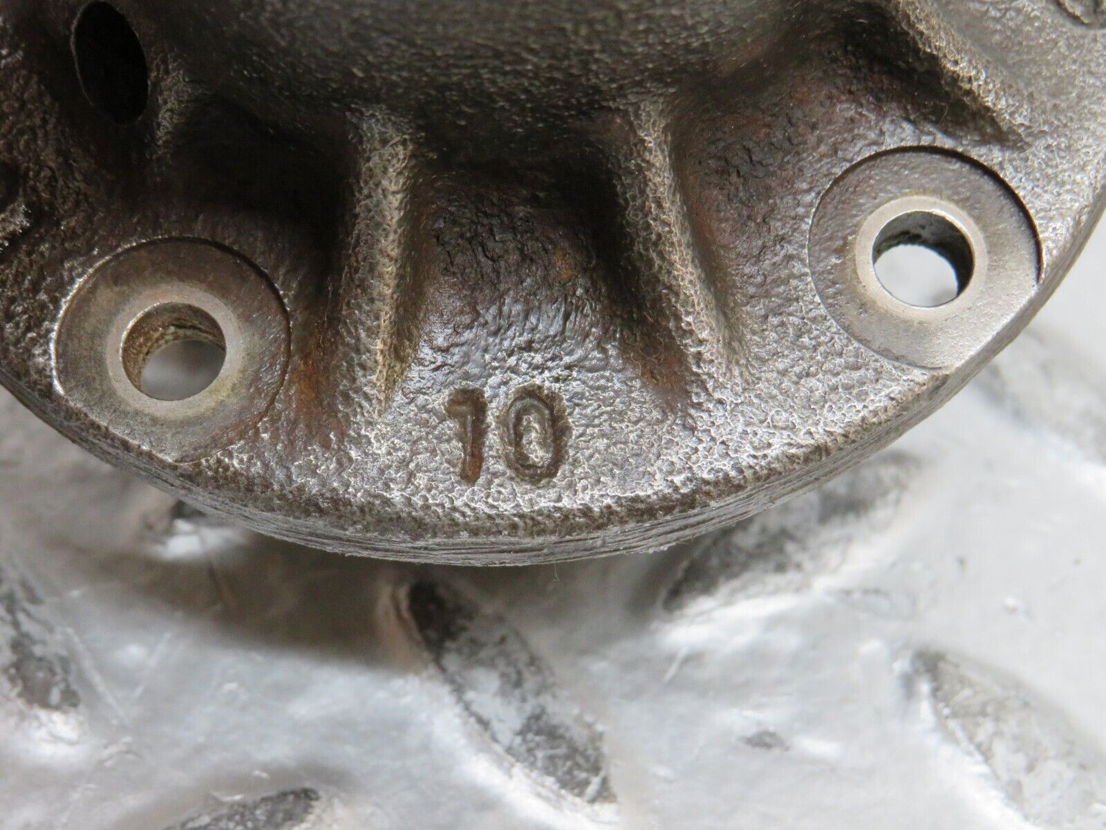 28430 Mercedes-Benz S123 240D Wagon Water Pump 1212010107 1102010110