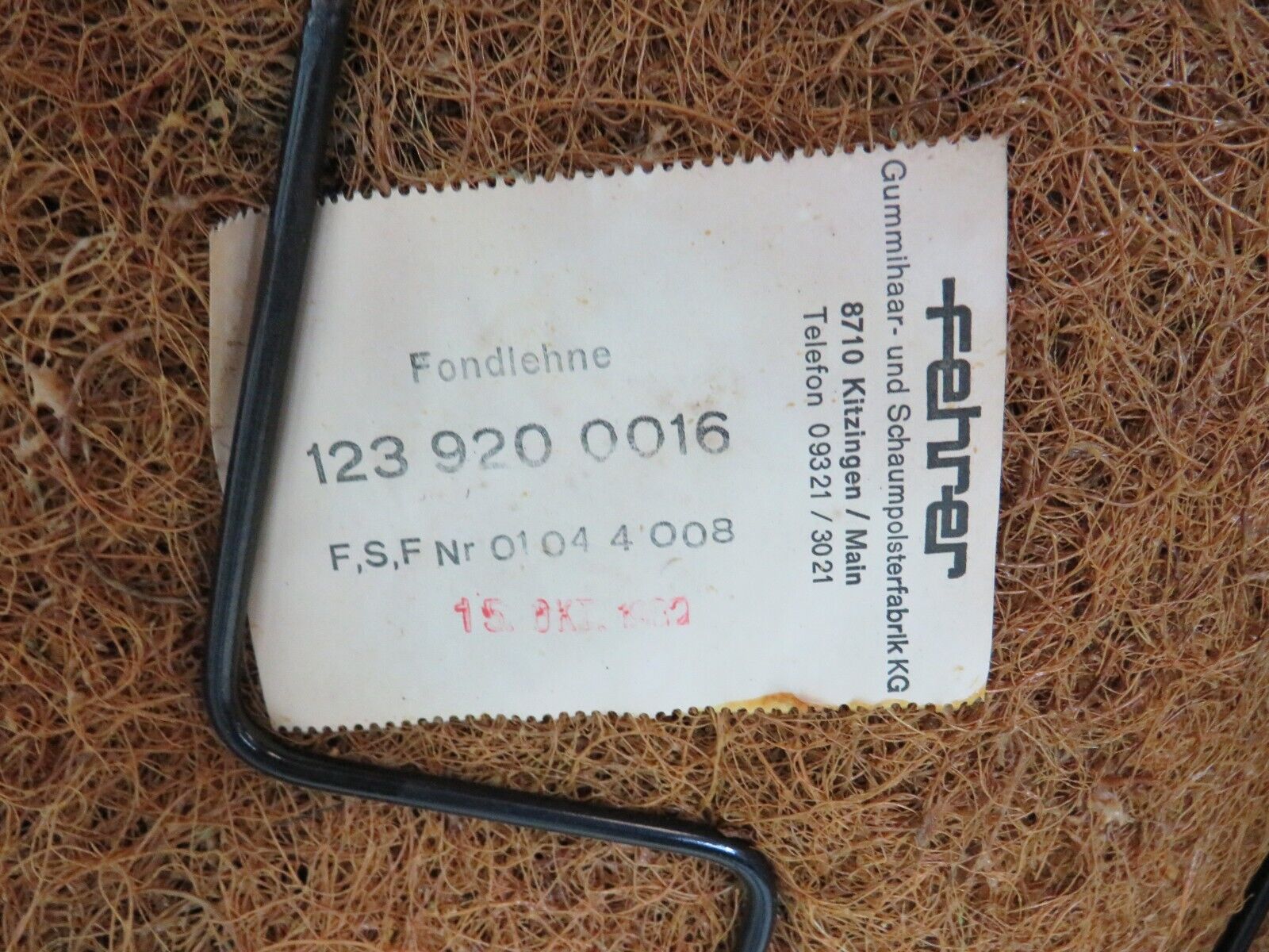 29615 Mercedes-Benz W123 230E Rear Seat Beige