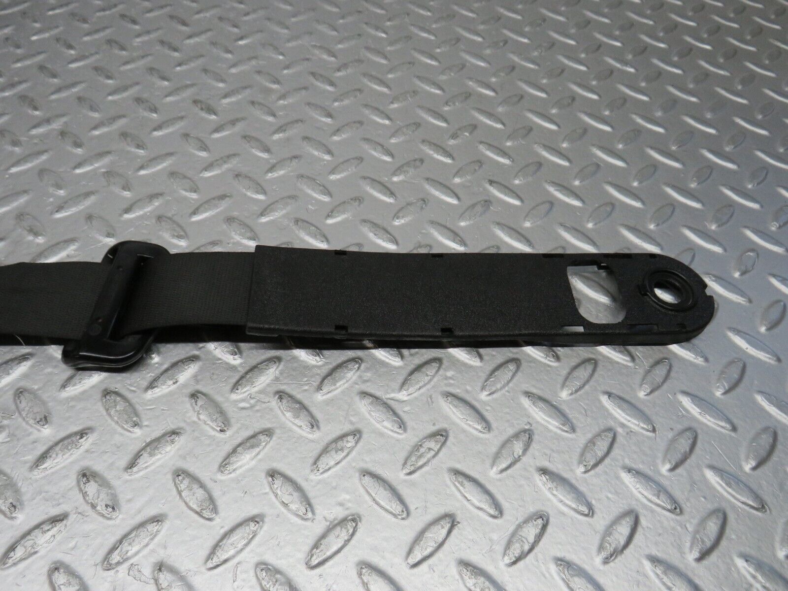 38001 Mercedes-Benz A124 320E Cabriolet Front Left Seat Belt With Buckle 1268600786 1248606569 1248680581