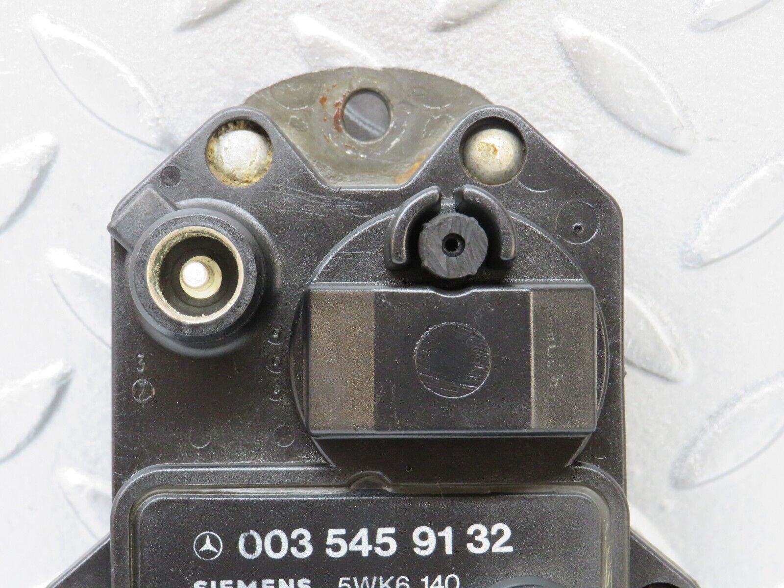 36891 Mercedes-Benz C126 420SEC Coupe Ignition Control Unit Bosch 0035459132