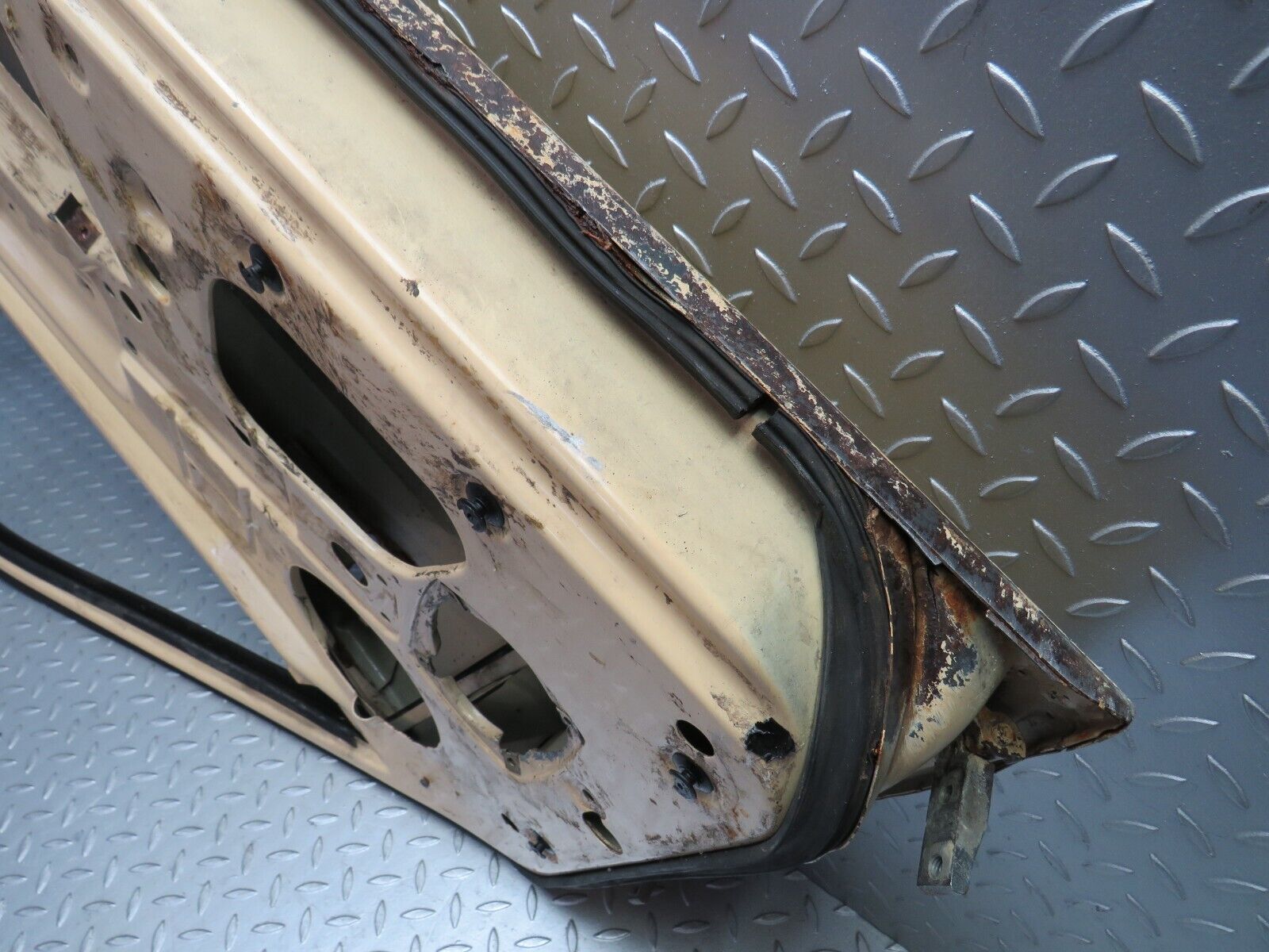 30036 Porsche 924 Right Door