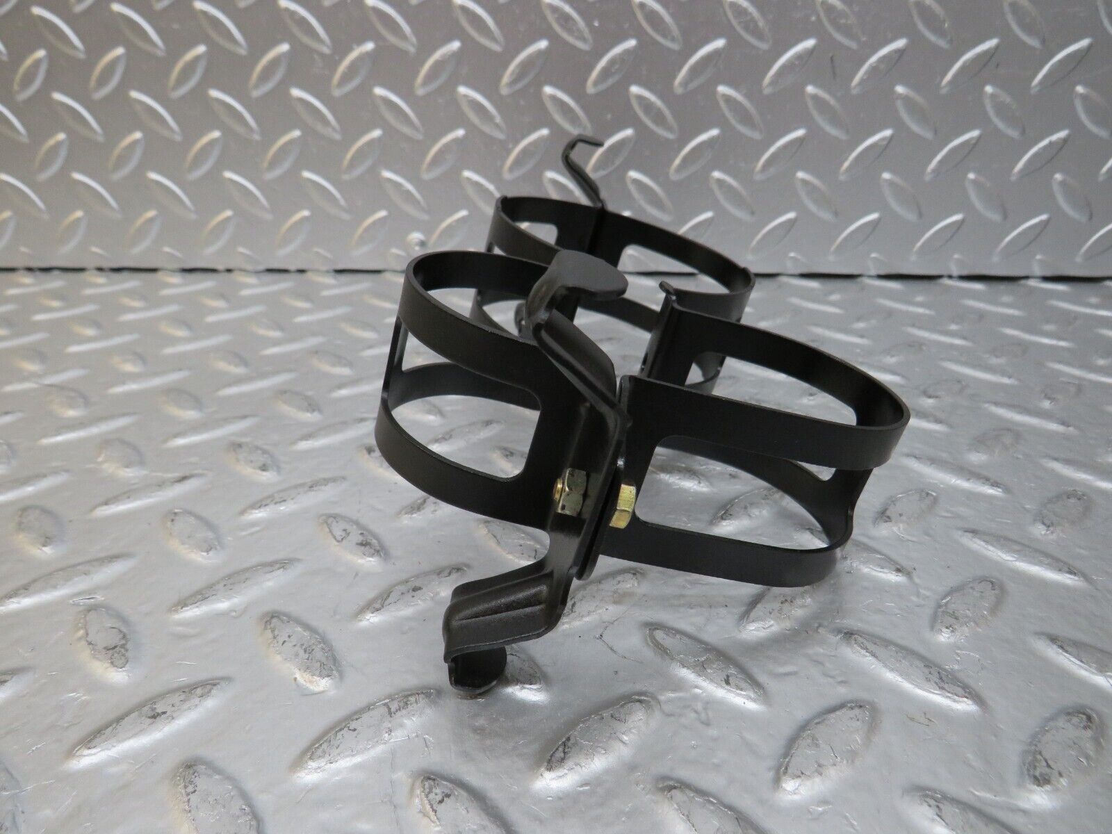 25726 Mercedes-Benz W124 280E Fuel Pump Fuel Filter Bracket