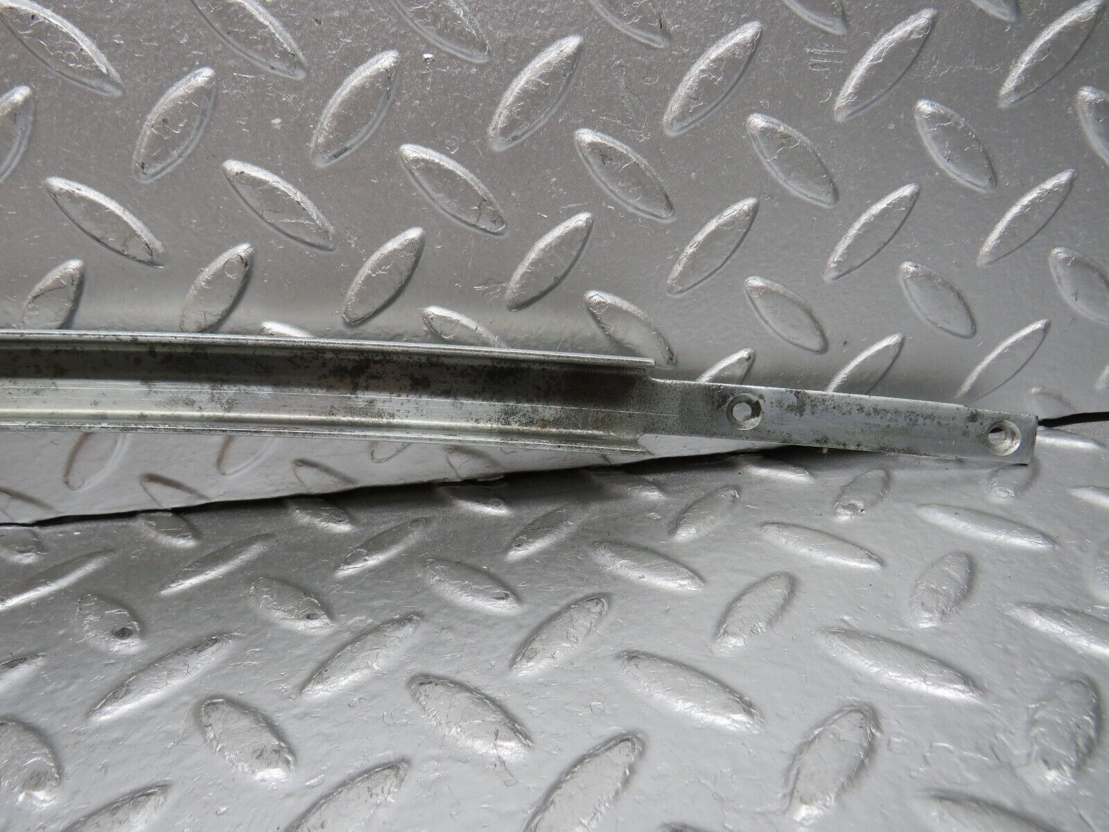 0702 Mercedes-Benz C107 350SLC Coupe Door Window Channel Front Left