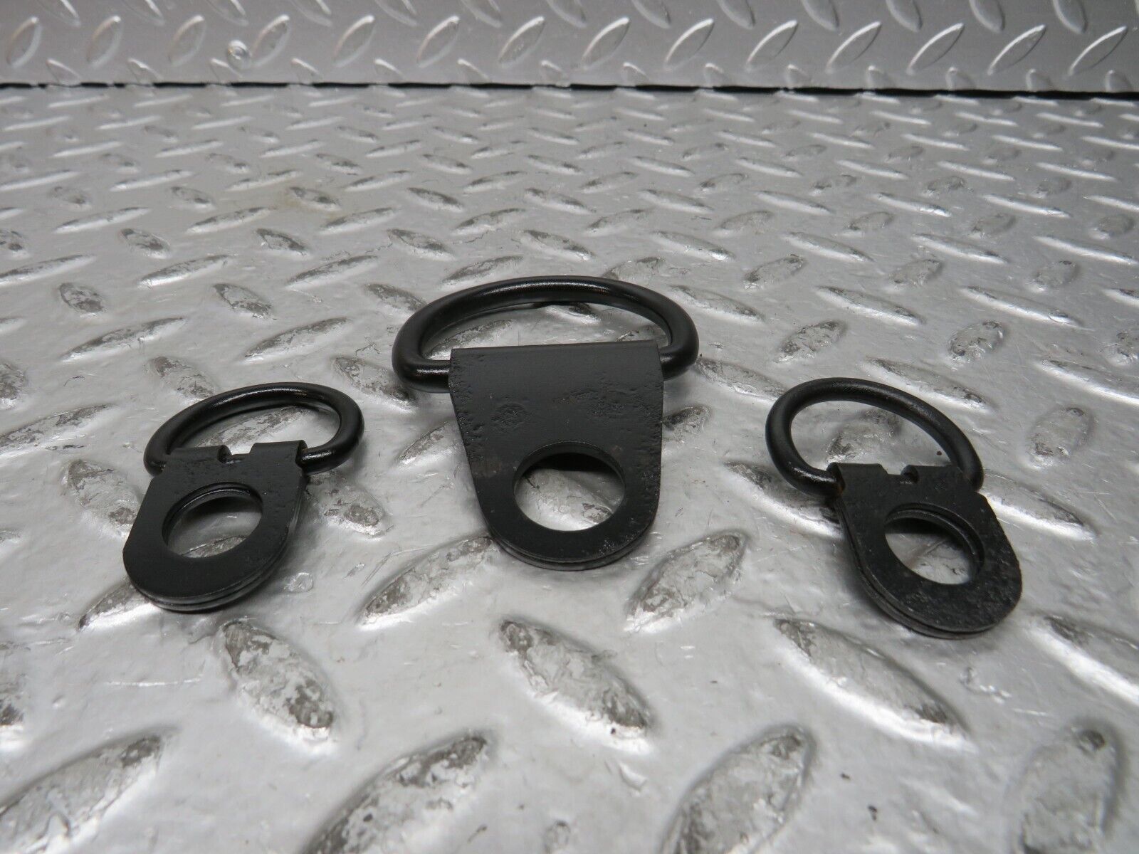 27735 Mercedes-Benz S124 300TE Wagon Trunk Cargo Hook Clip Set