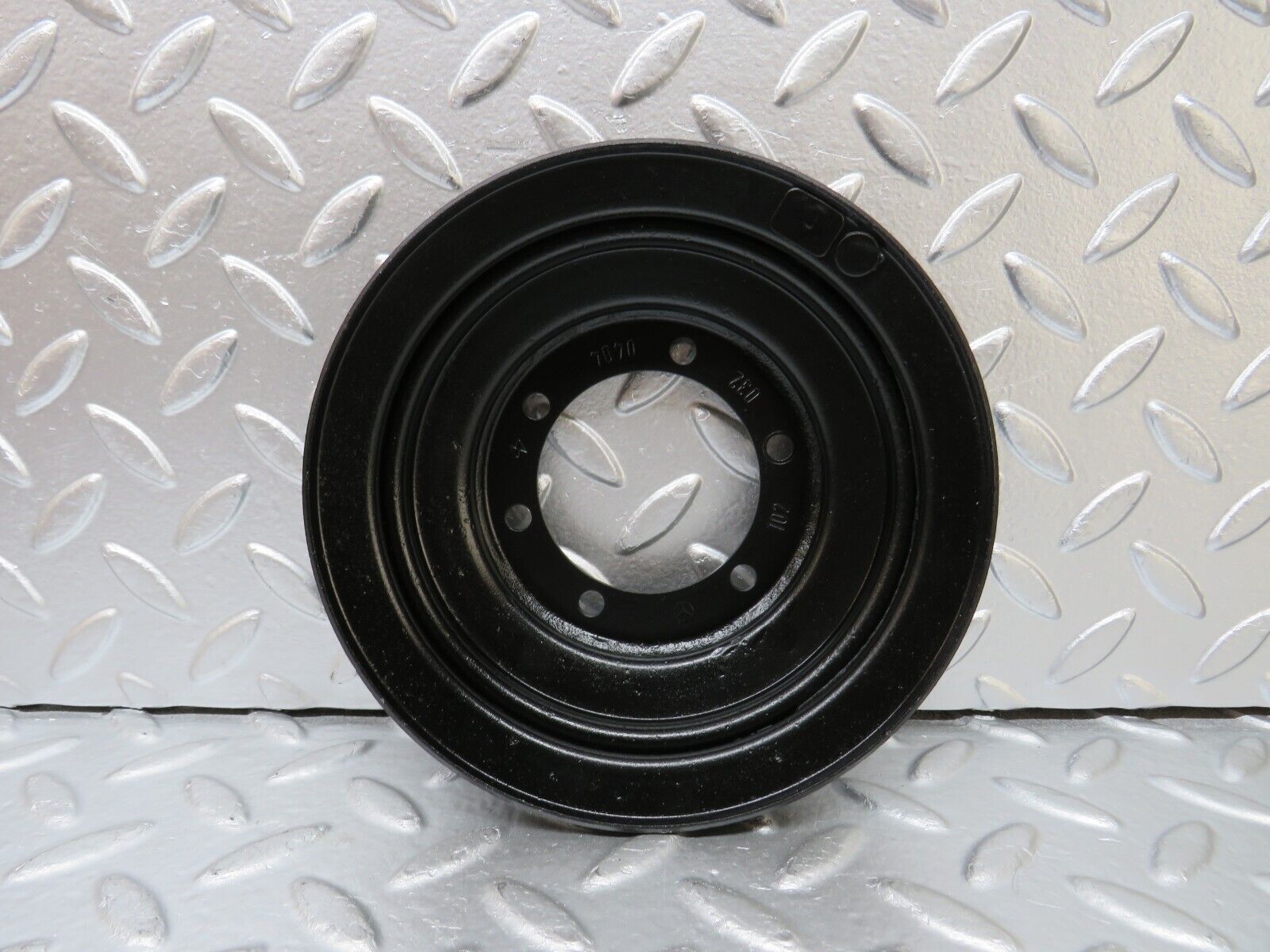 25498 Mercedes-Benz W123 200 Crankshaft Pulley 1020320404