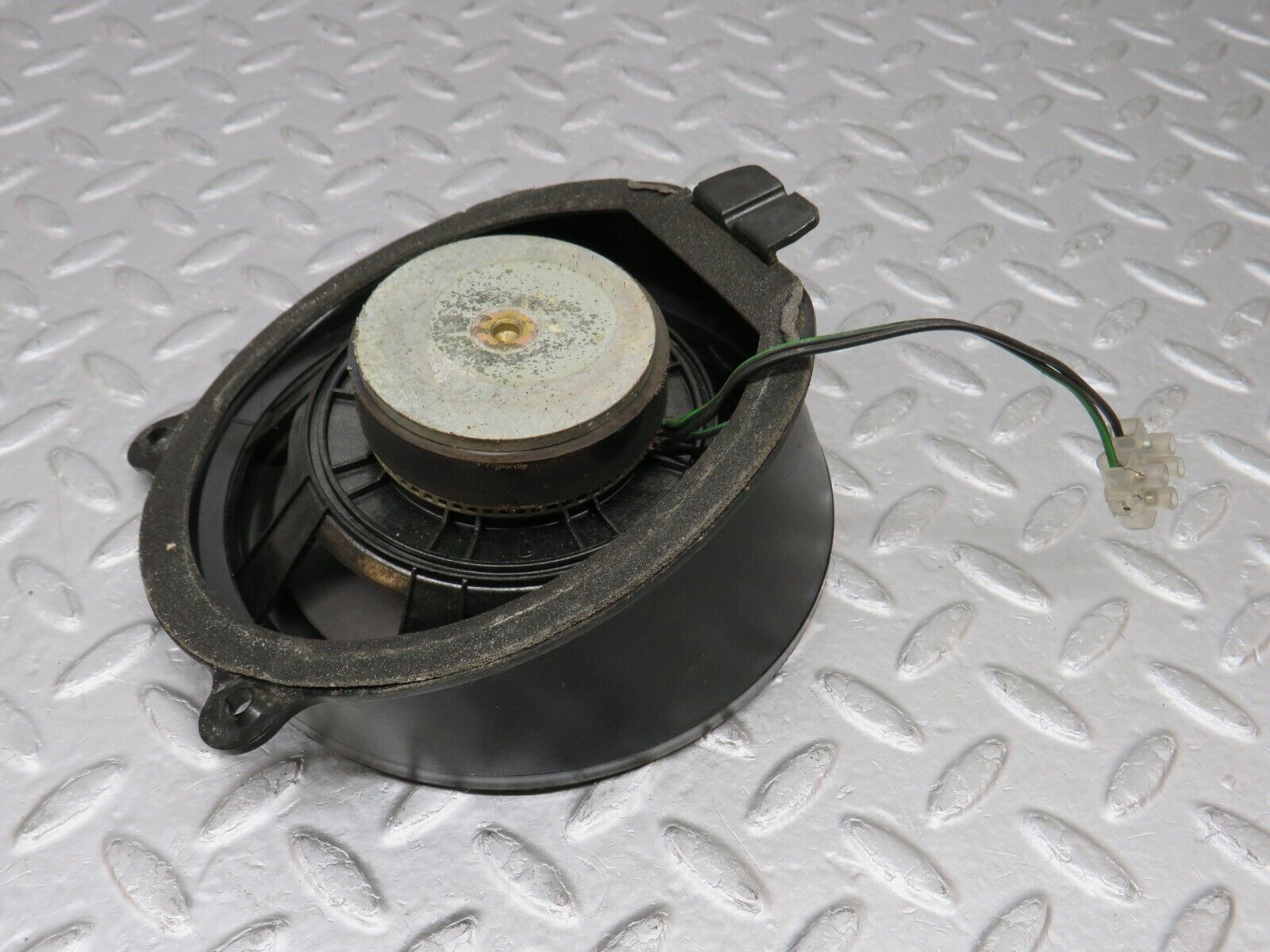 35996 Mercedes-Benz W126 420SE Rear Right Parcel Shelf Speaker 1268200402