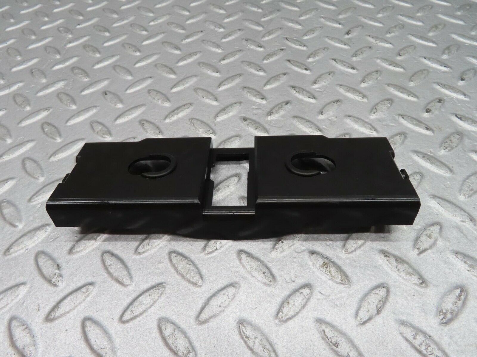 16216 Mercedes-Benz W124 260E Heating Regulator Holder Reinforcement 1248330214