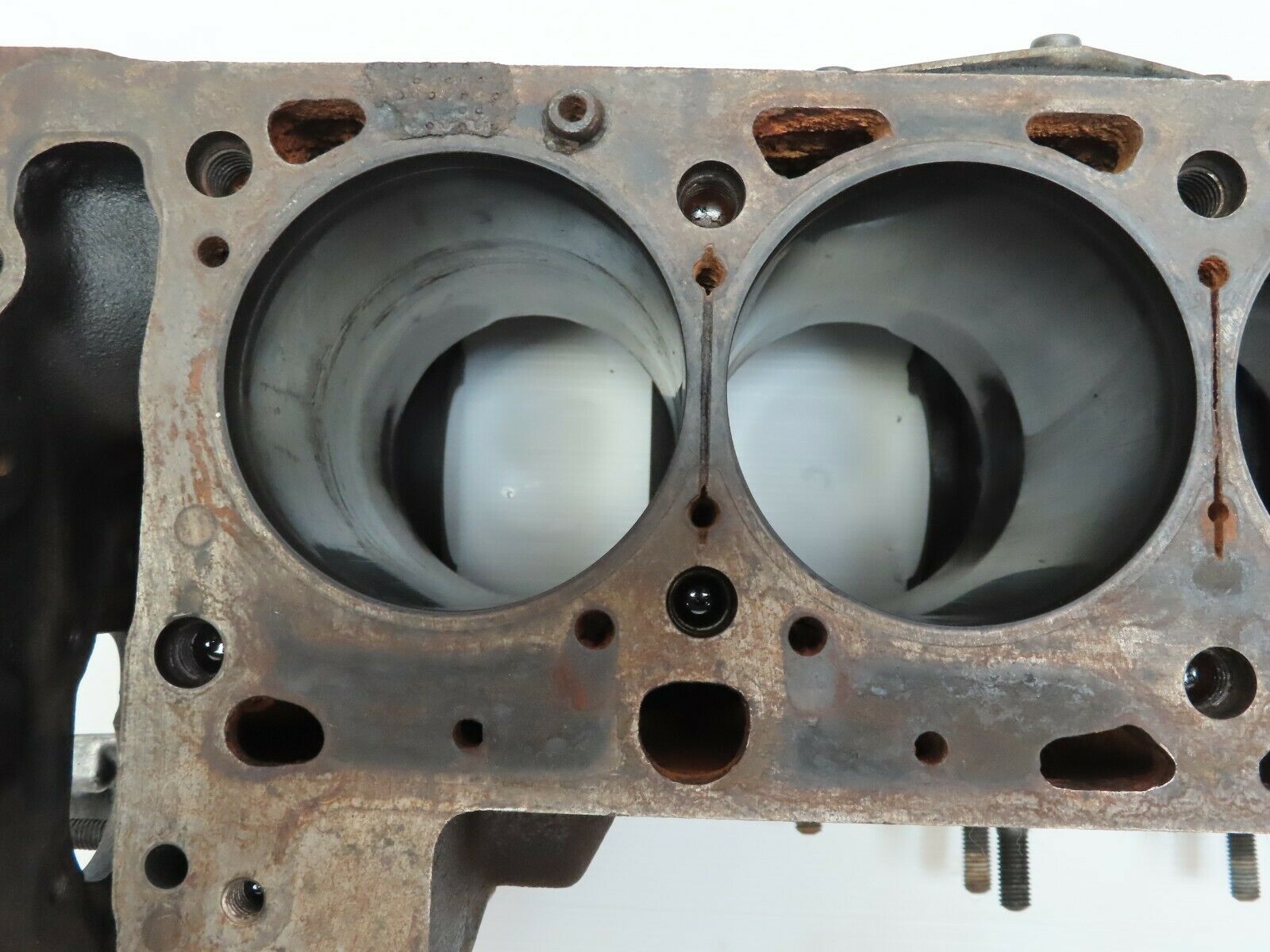 4903 Mercedes-Benz W114 280CE Coupe Engine Block M110.991 1100110401