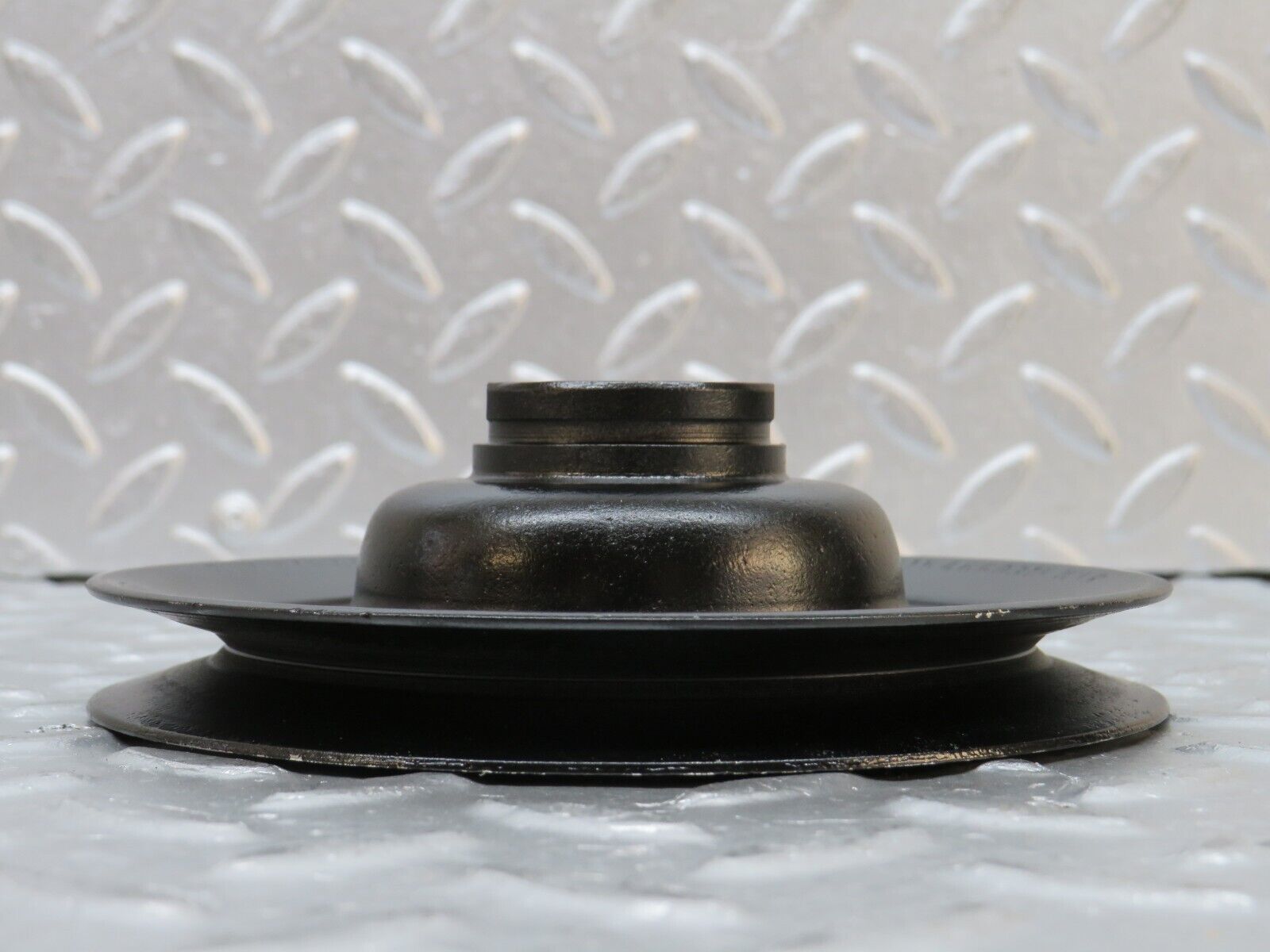 32251 Mercedes-Benz W116 350SE Power Steering Pump Pulley 6154660315