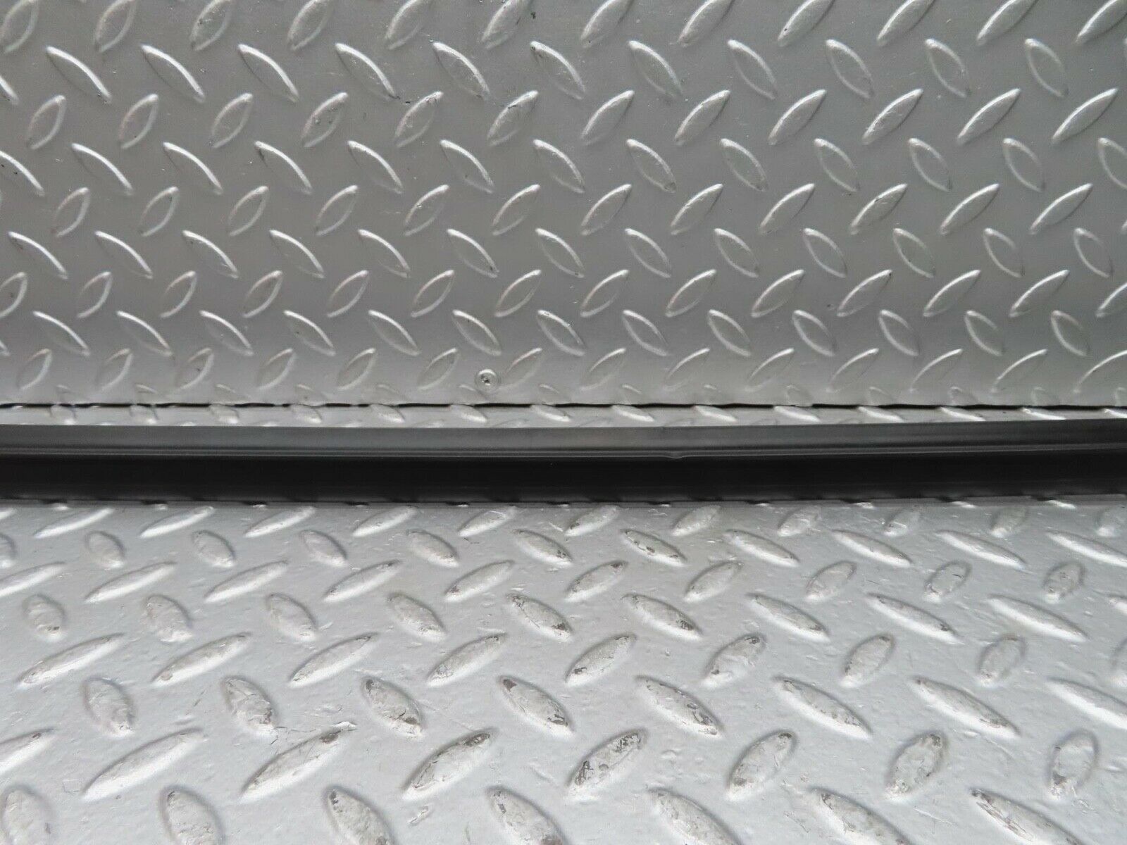 15207 Mercedes-Benz W140 S320 Rear Windscreen Lower Trim