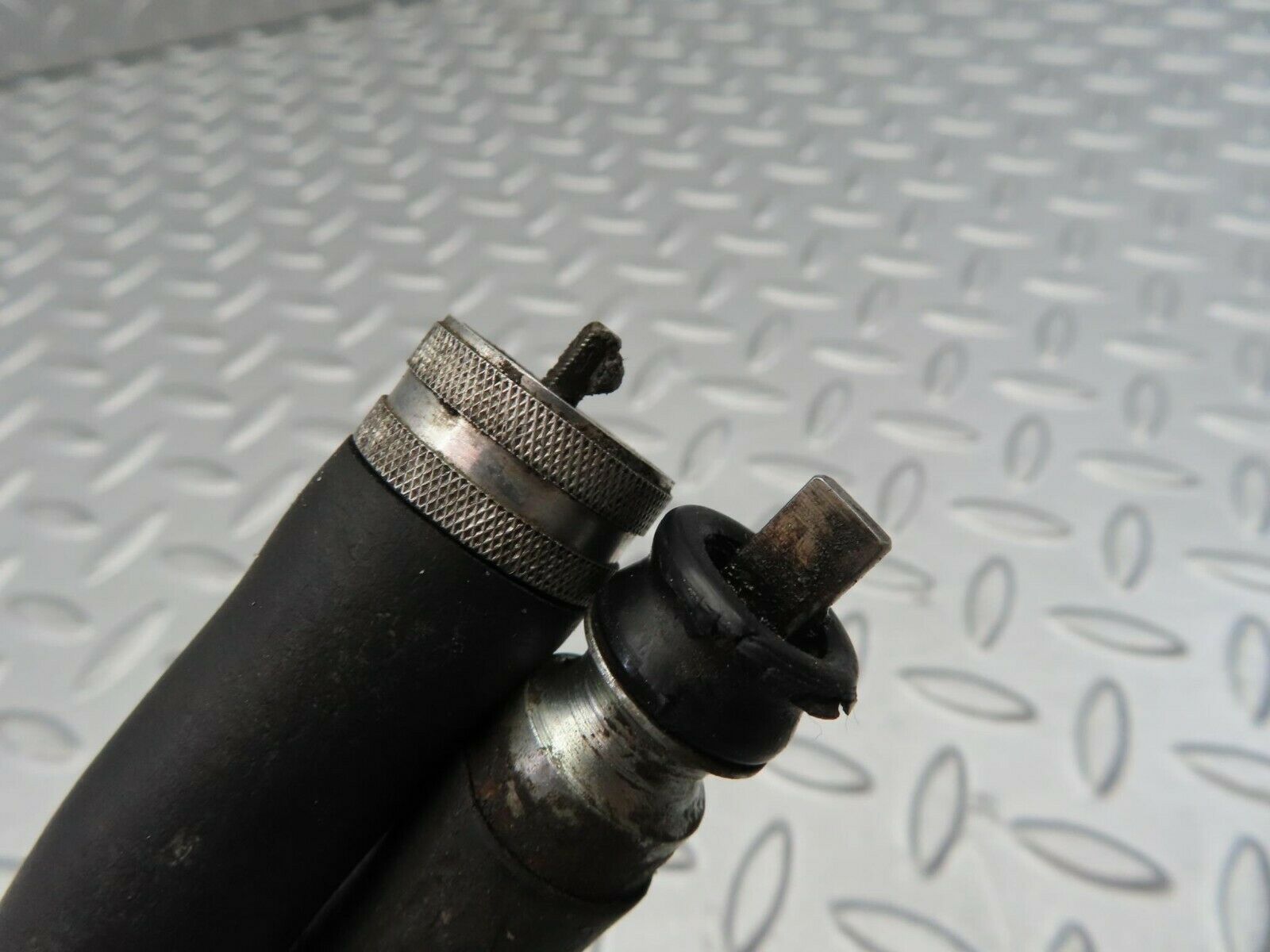 7209 Mercedes-Benz C107 350SLC Coupe Speedometer Cable For Automatic Gearbox