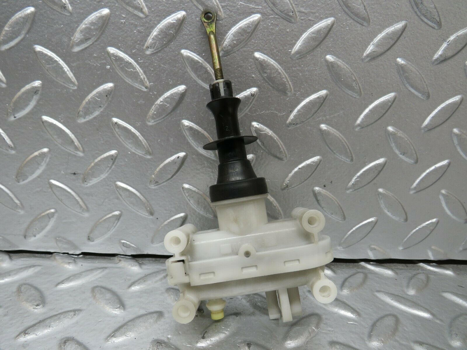 24254 Mercedes-Benz S124 220TE Door Lock Vacuum Actuator Hella Rear Left