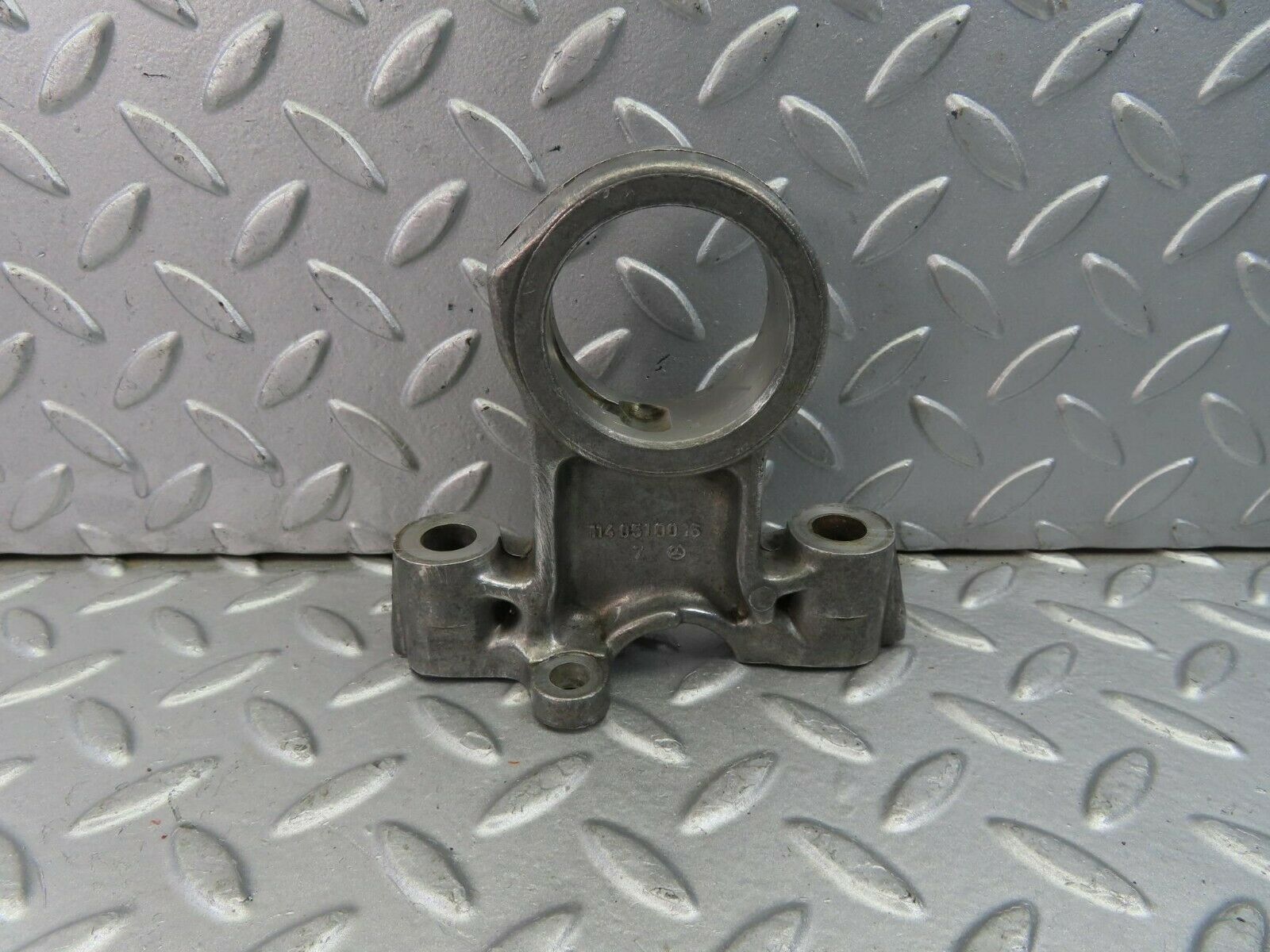 9008 Mercedes-Benz W108 Camshaft Tower Bearing 1140510016