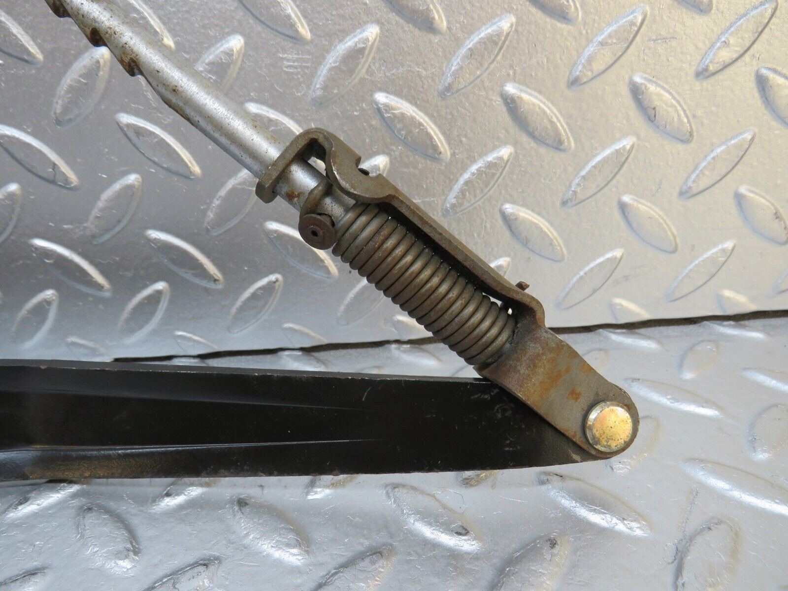 0438 Mercedes-Benz W123 230E Handbrake Handle