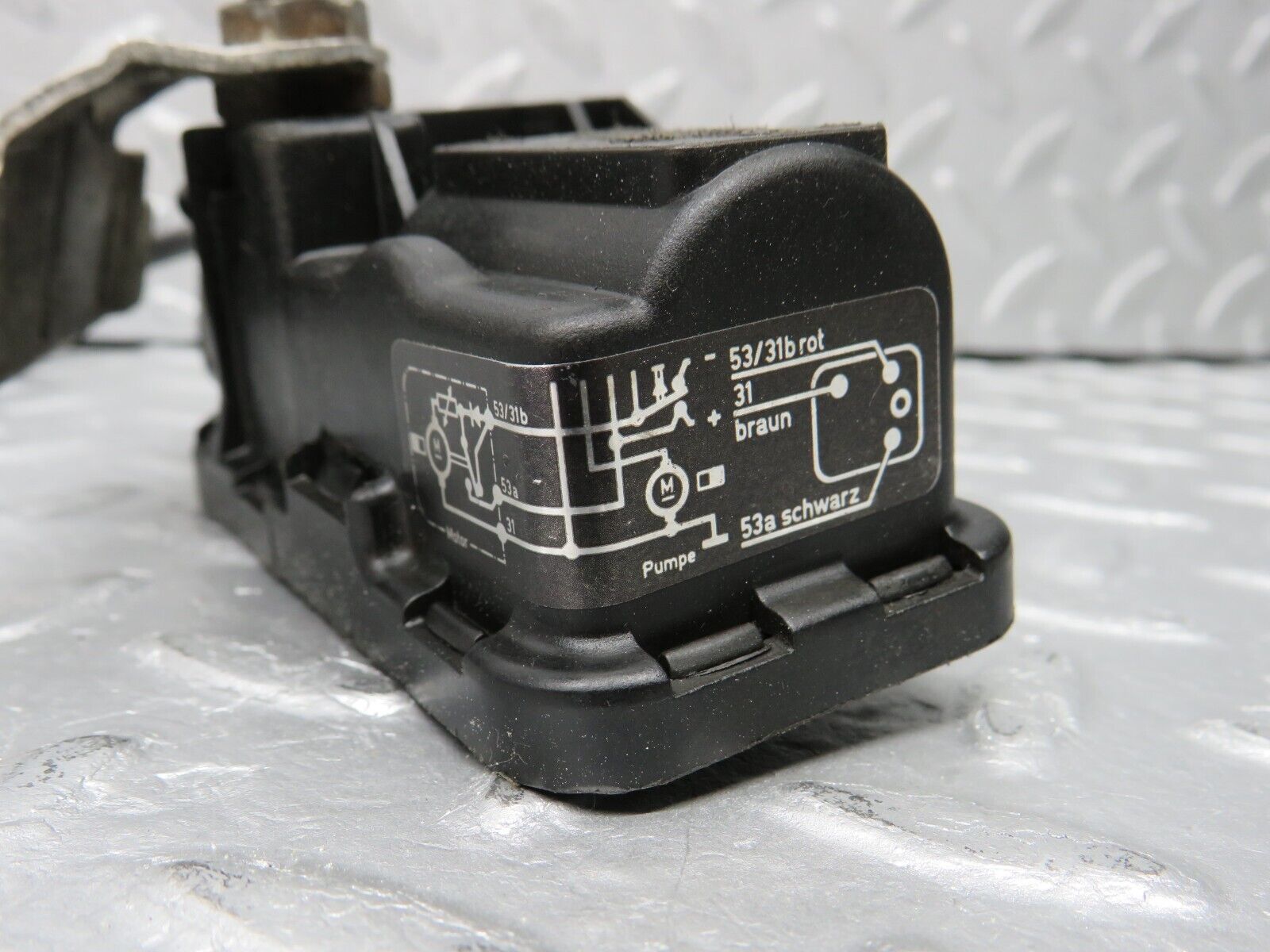 38871 Mercedes-Benz W201 190E 2.6L Headlight Wiper Motor Bosch Left Side 2018200142