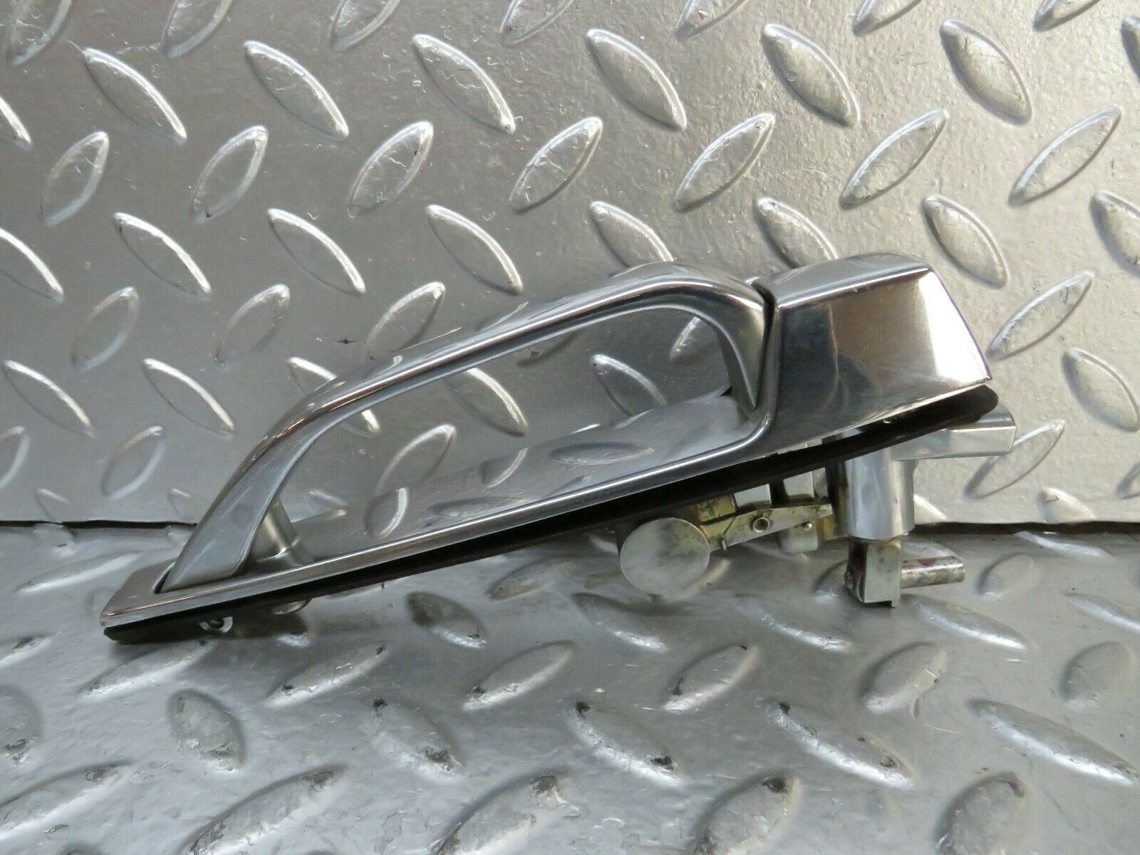 23723 Mercedes-Benz W116 350E Rear Exterior Door Handle 1167600059
