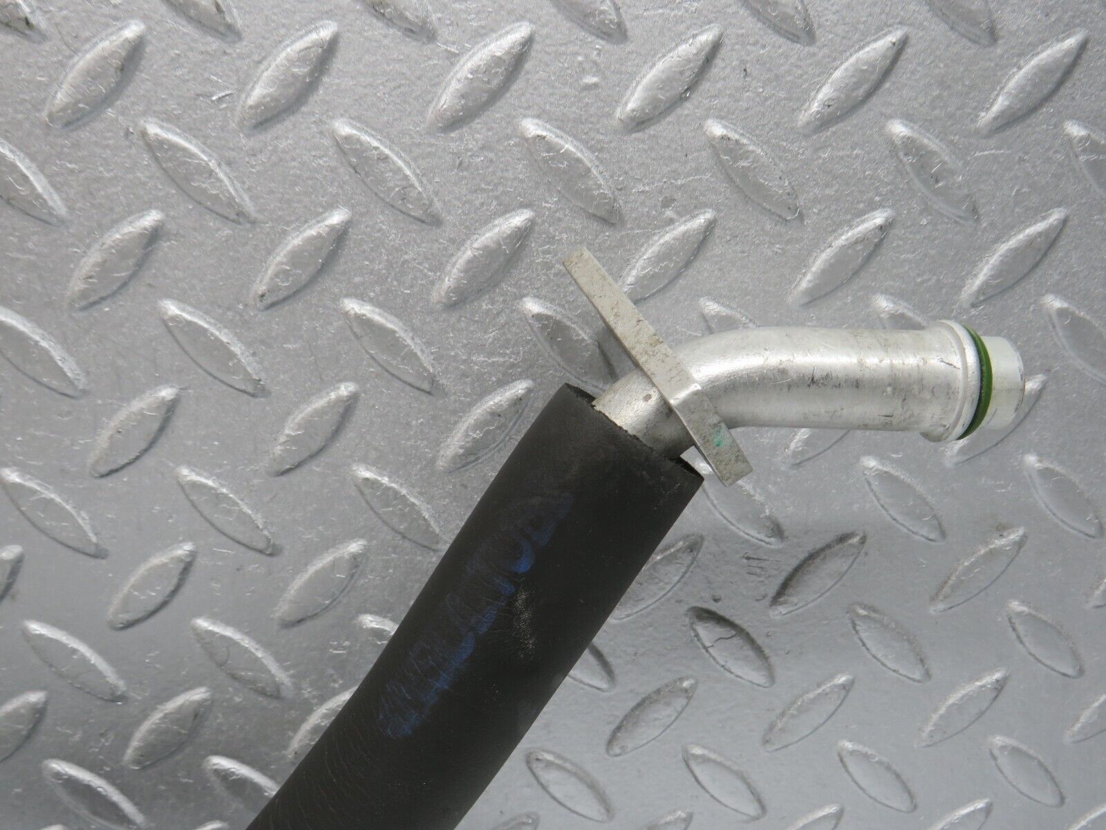 39788 Mercedes-Benz R129 320SL Coupe Air Conditioning Hose Pipe 1298301615