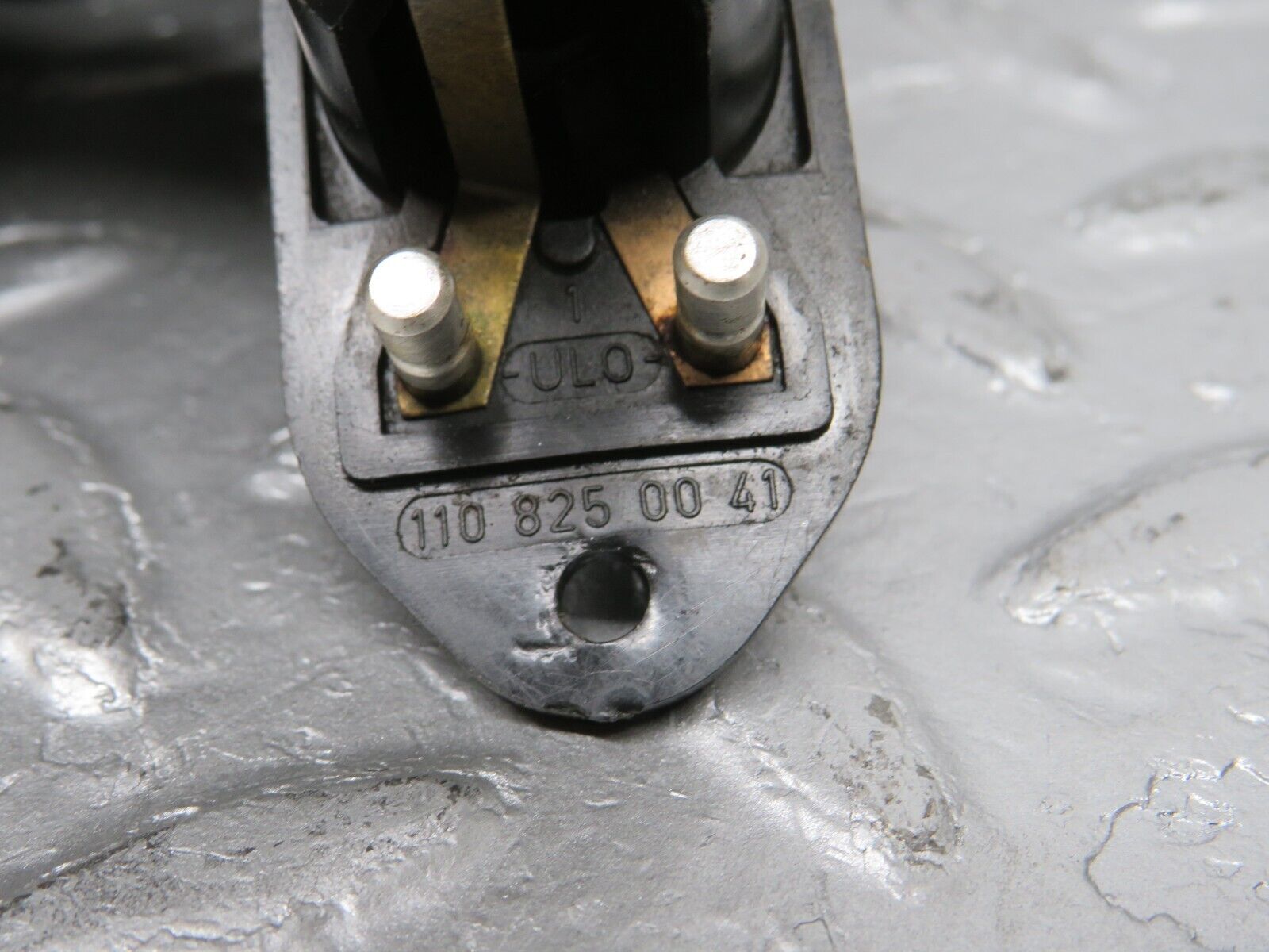 40232 Mercedes-Benz W110 230 Trunk Light 1108250041