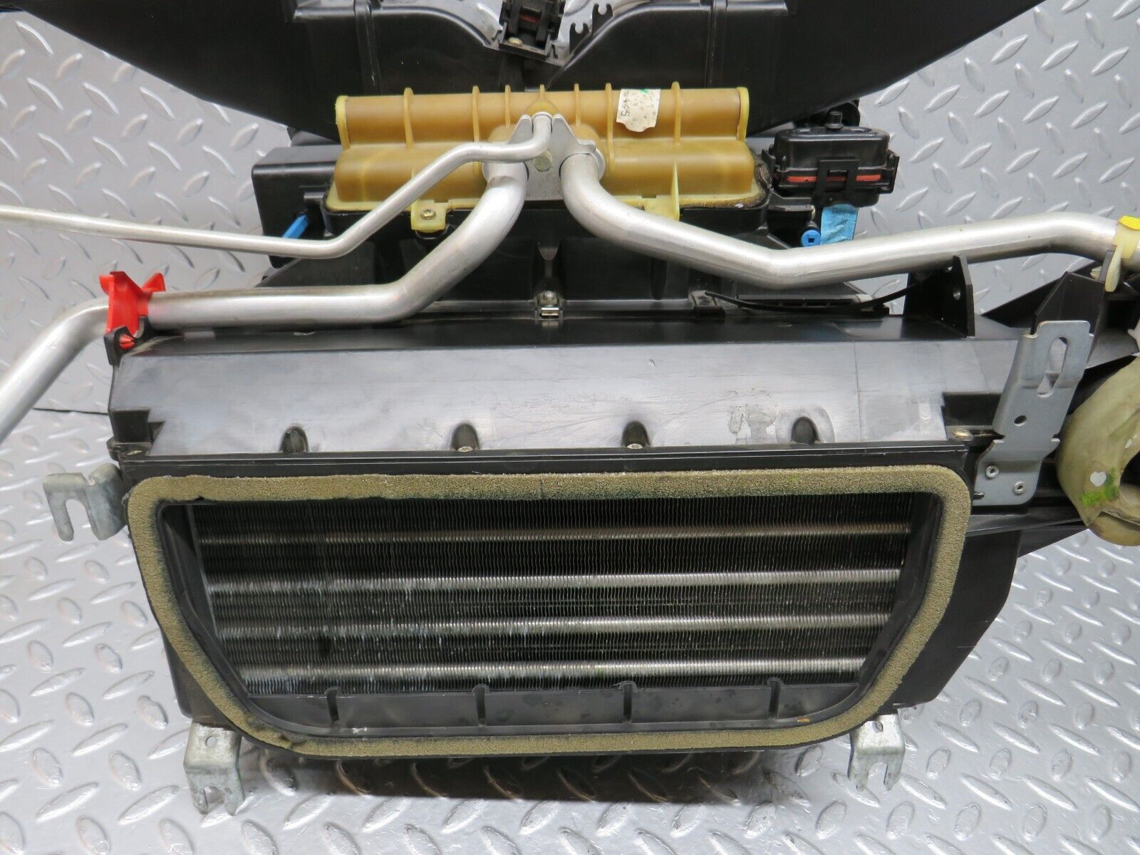 39549 Mercedes-Benz R129 320SL Coupe Heater Blower Box Housing 1298303362