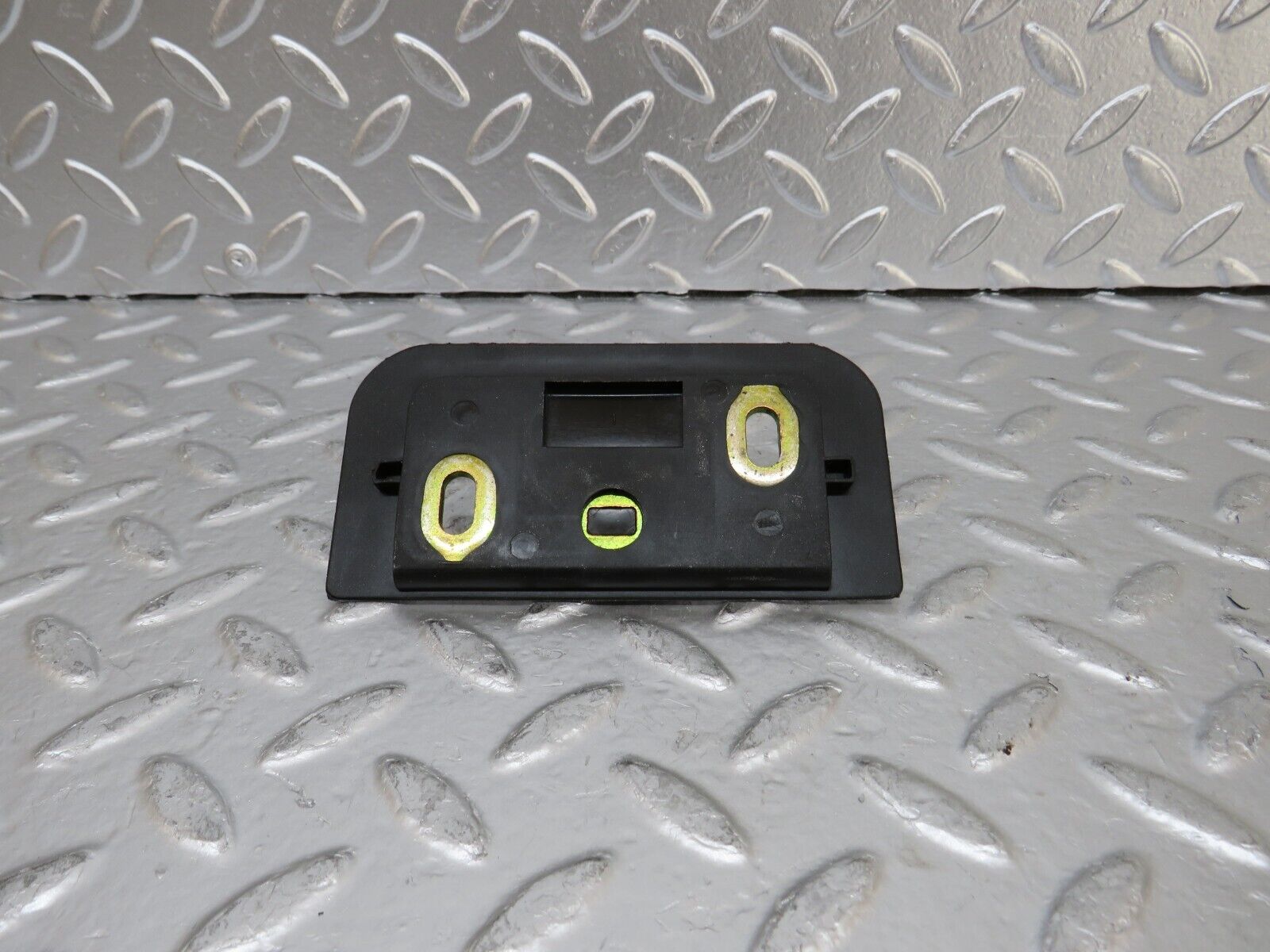 24930 Mercedes-Benz W140 S320 Trunk Lock Latch