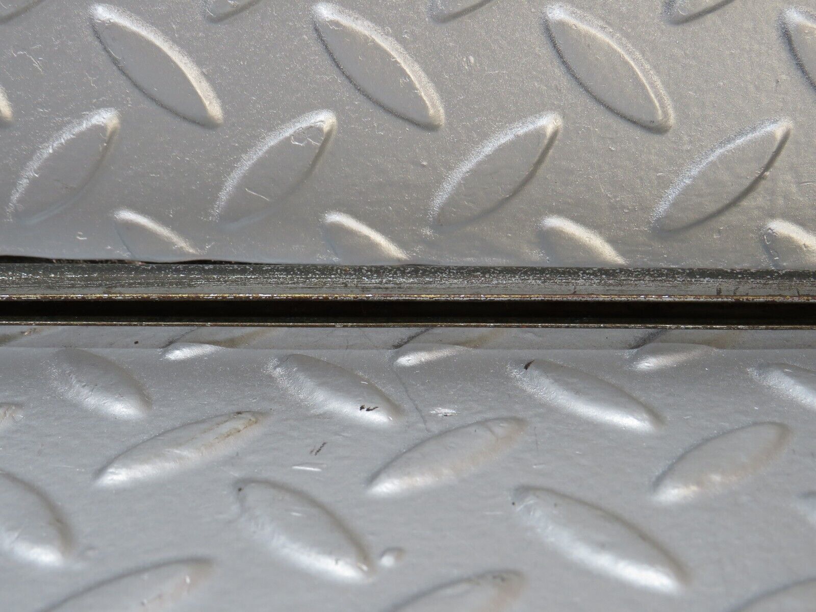 40488 Mercedes-Benz W110 230 Roof Chrome Trim Right Side